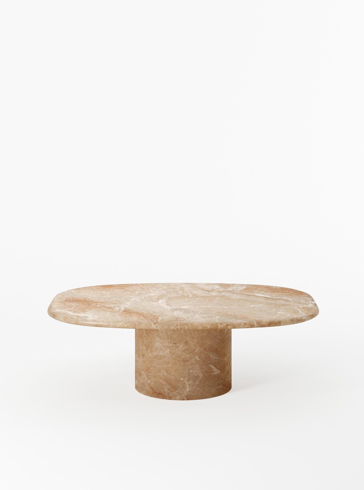 https://a.1stdibscdn.com/circa-coffee-table-in-breccia-oniciata-marble-for-sale-picture-4/f_59512/f_338970821767957786918/Lemon_Product_Photography_Circa_Coffee_Table_Breccia_Oniciata_Marble_3_master.jpg