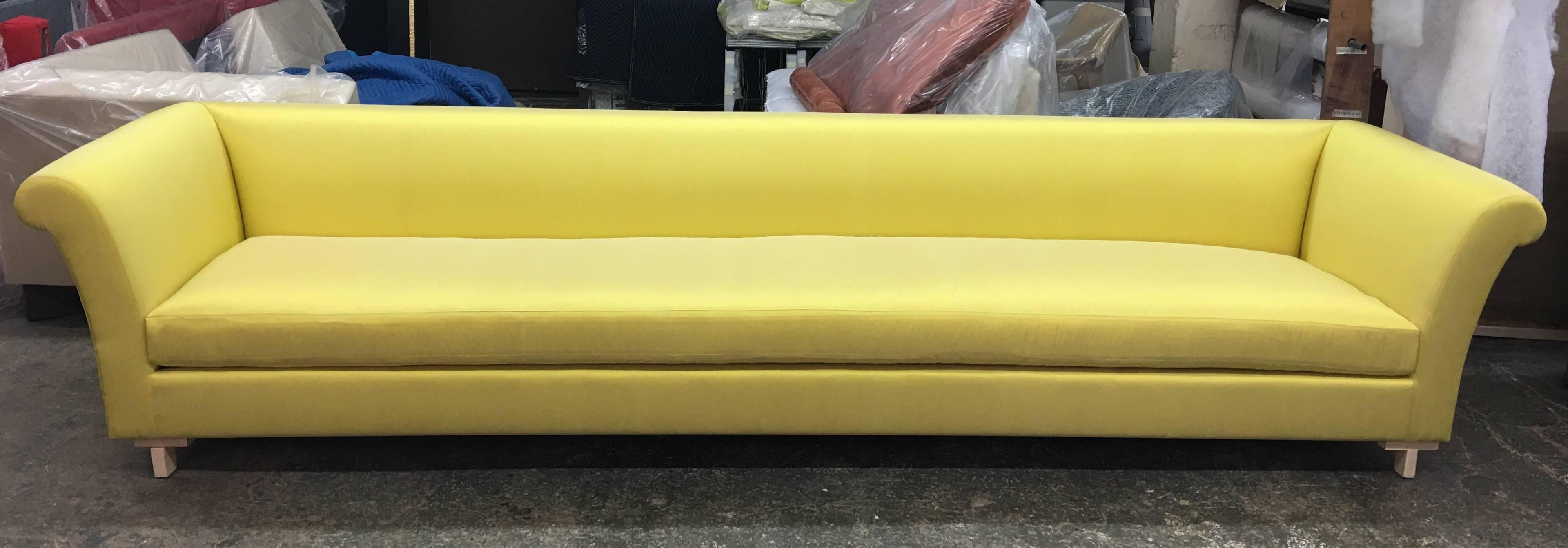 https://a.1stdibscdn.com/archivesE/upload/f_7815/f_76135331496253688474/Lemon_chiffon_10_master.jpg