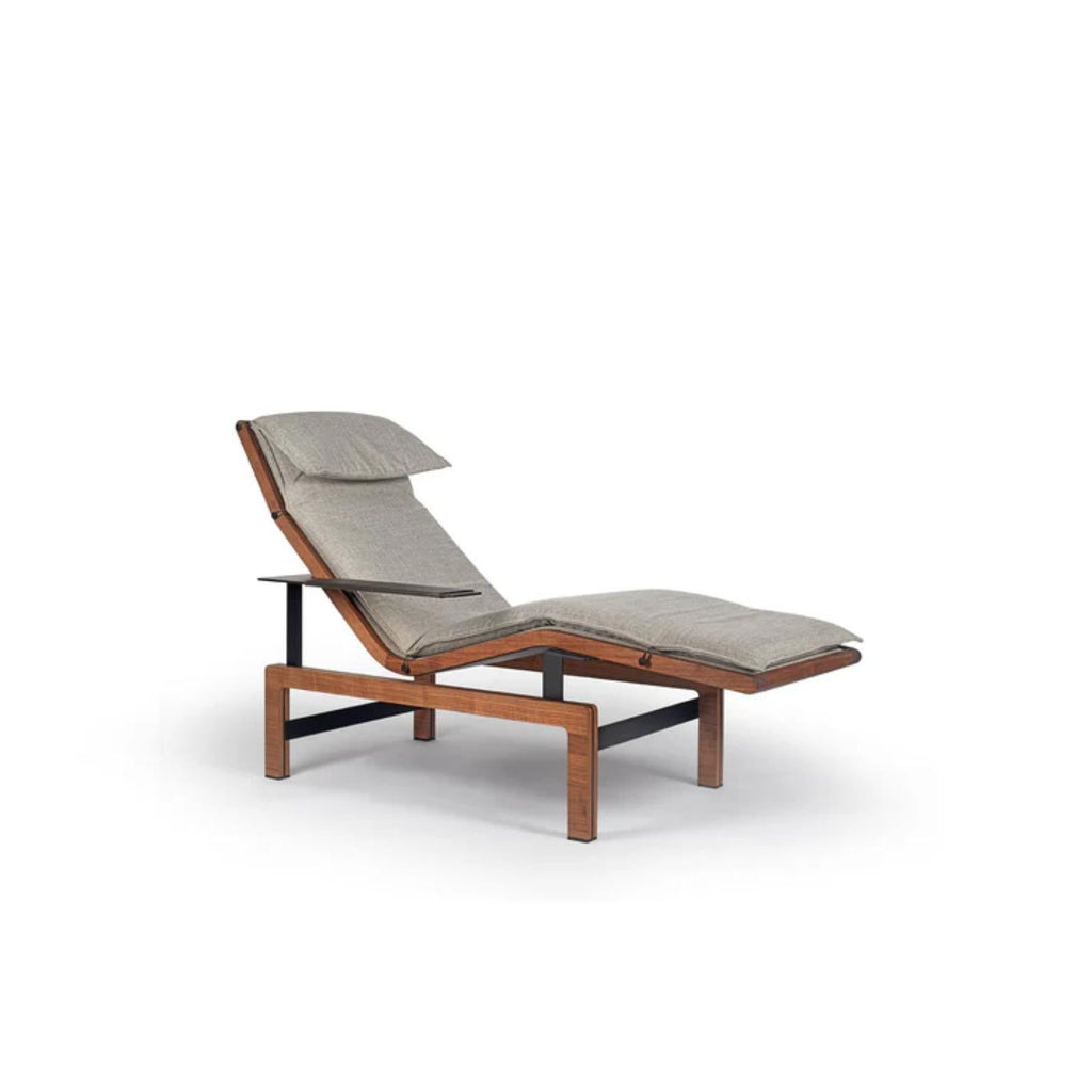 https://a.1stdibscdn.com/upholstered-in-soft-fabric-lenta-lounger-armchair-by-madheke-for-sale-picture-3/f_12192/f_487606721770812112532/Lenta_Lounger_Brown_Pallet_Madheke_29f6b0f3_25d9_4c1b_a5cd_a3e252537f8a_master.jpg