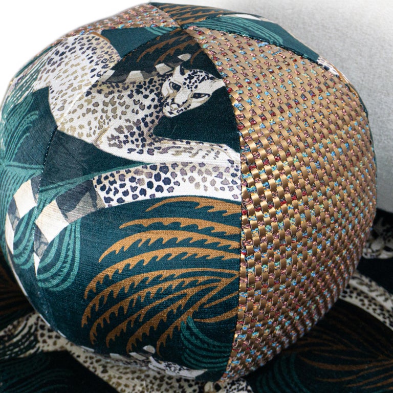 https://a.1stdibscdn.com/avant-garde-sofa-and-daybed-with-dark-green-animal-printed-velvet-for-sale-picture-15/f_21233/f_461516221754411011866/Leopard_Animal_Print_Tropical_Velvet_Mohair_Cushions_Day_Bed_Sofa_Ball_Pillow_Detail_master.jpg?width=768