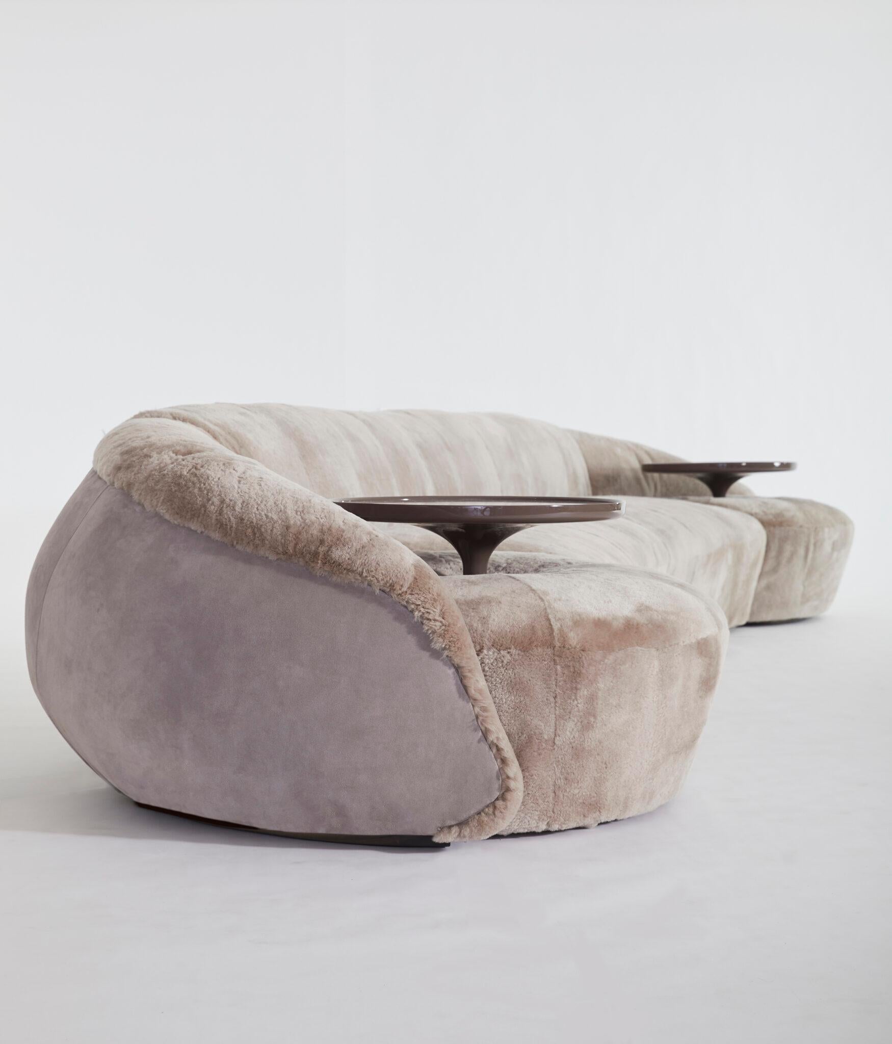 https://a.1stdibscdn.com/georgis-mirgorodsky-libertine-contemporary-sofa-united-states-2022-for-sale-picture-3/f_7813/f_341661121683406220307/Libertine_Sofa_Cleaned_1750x2048_master.jpg