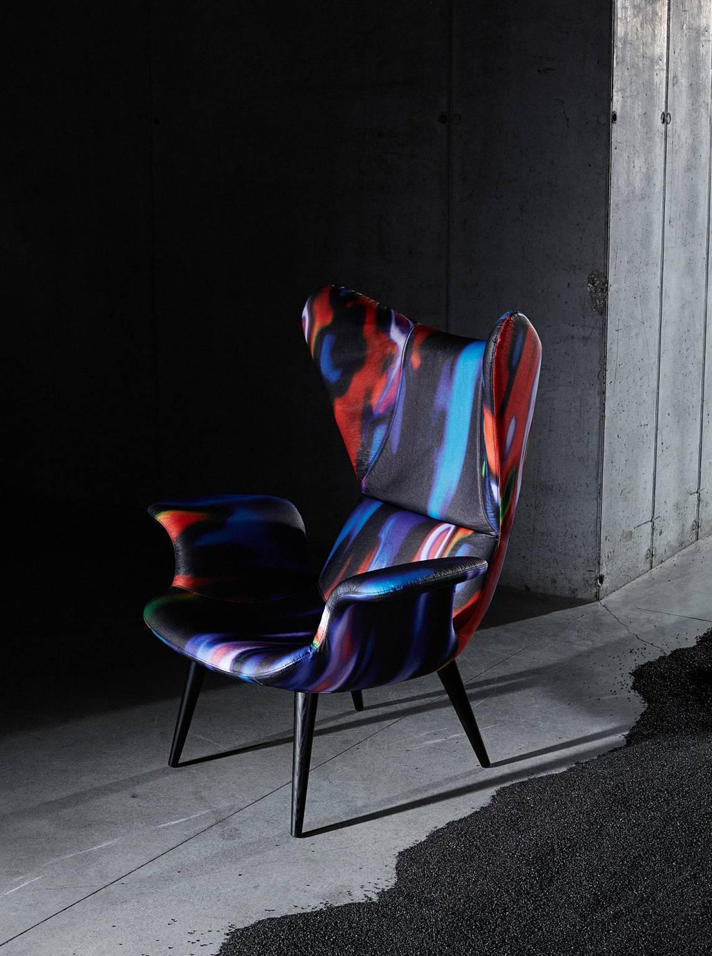 https://a.1stdibscdn.com/archivesE/upload/f_16392/f_97320831517504527534/Longwave_High_back_Armchair_Moroso_Diesel_12_master.jpg