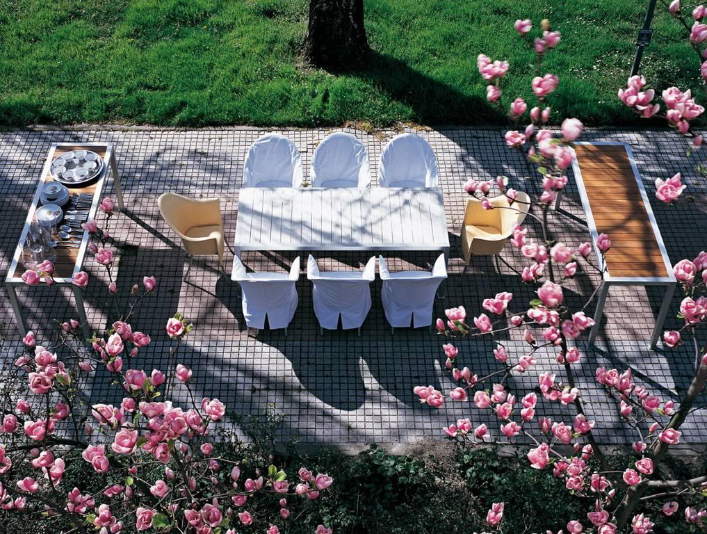 https://a.1stdibscdn.com/archivesE/upload/f_16392/f_75541231506959503563/Lord_Yo_Armchair_Philippe_Starck_Driade_28_master.jpg