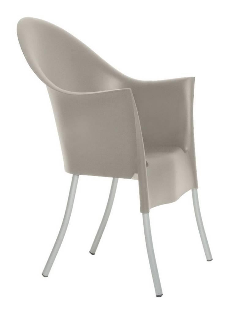 https://a.1stdibscdn.com/archivesE/upload/f_16392/f_75541231506959395646/Lord_Yo_Armchair_Philippe_Starck_Driade_29_master.jpg