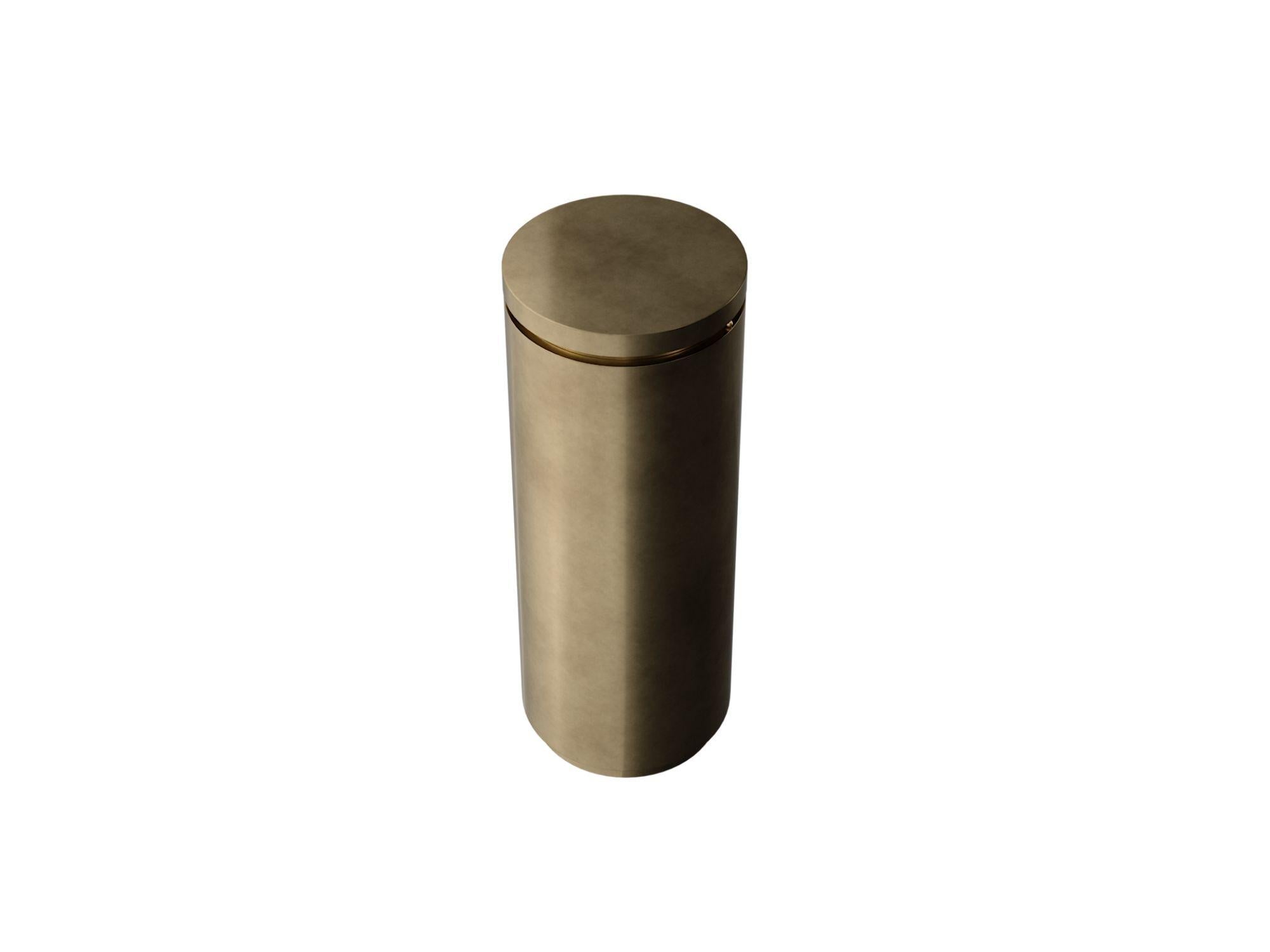 https://a.1stdibscdn.com/louis-120-bronze-for-sale-picture-9/f_98852/f_493978021774620681683/Louis_120_Bronze_05_master.jpg