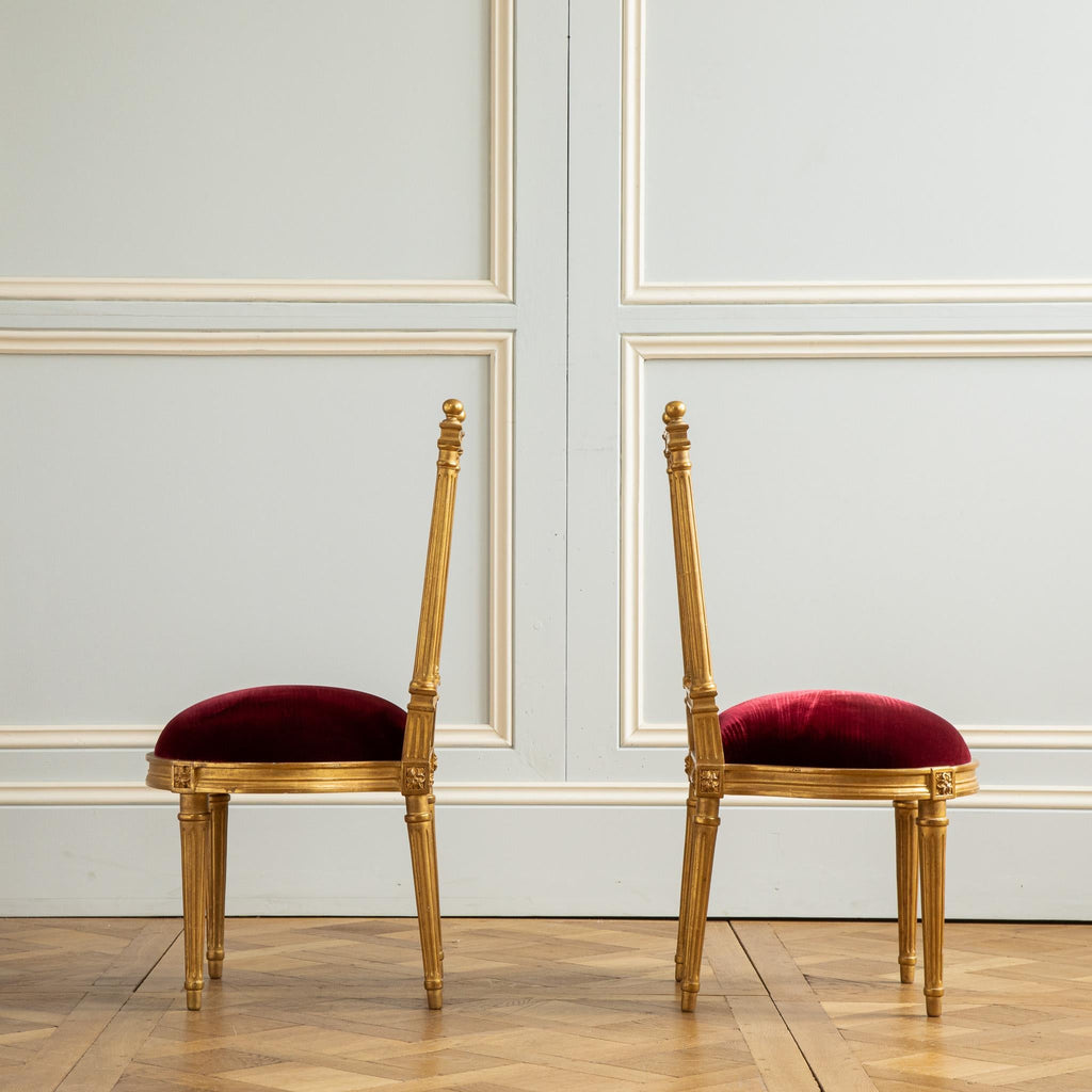 https://a.1stdibscdn.com/louis-xvi-gilded-lyre-chairs-with-deep-red-velvet-inspired-by-jacob-for-sale-picture-5/f_23353/f_299536821660301280635/Louis_XVI_gilded_Lyre_Chairs_Red_velvet_559_master.jpg