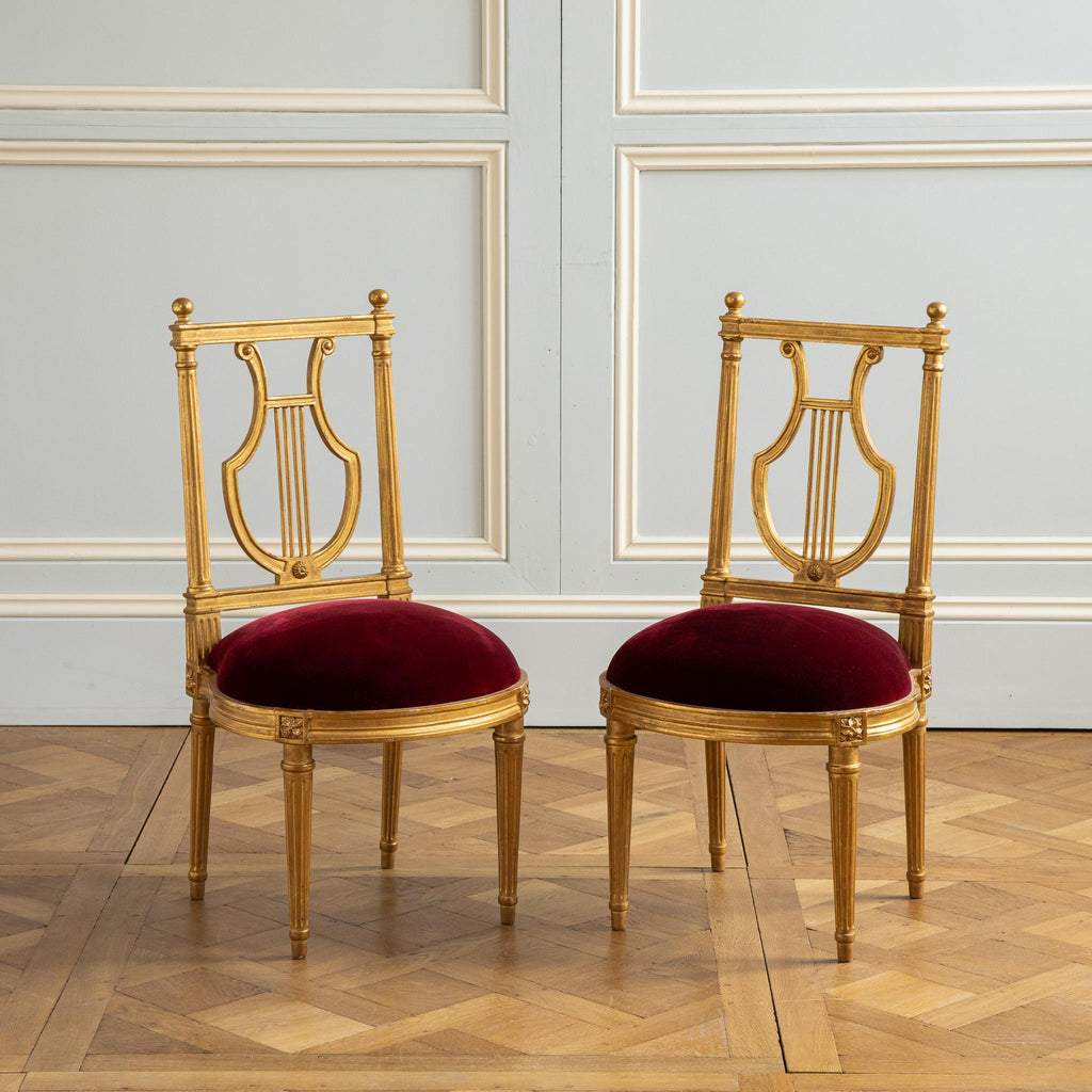 https://a.1stdibscdn.com/louis-xvi-gilded-lyre-chairs-with-deep-red-velvet-inspired-by-jacob-for-sale-picture-8/f_23353/f_299536821660301353271/Louis_XVI_gilded_Lyre_Chairs_Red_velvet_565_master.jpg