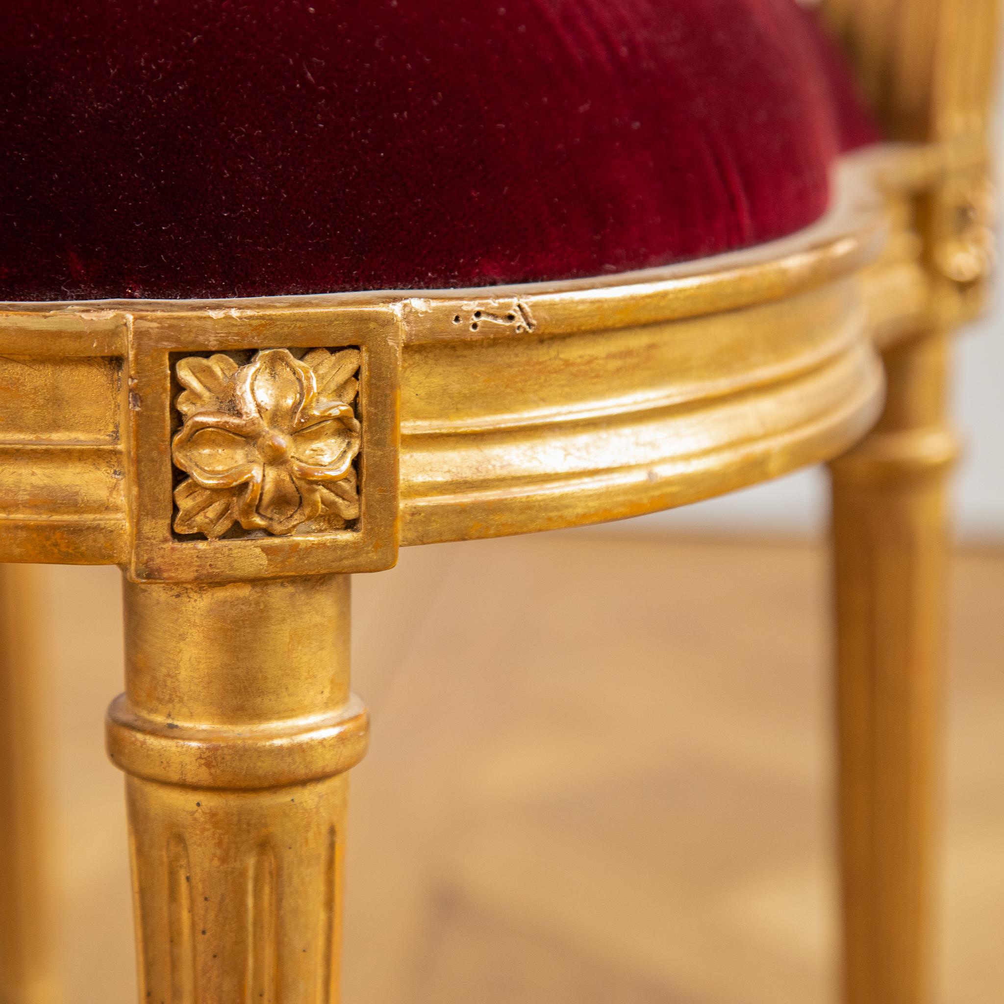 https://a.1stdibscdn.com/louis-xvi-gilded-lyre-chairs-with-deep-red-velvet-inspired-by-jacob-for-sale-picture-11/f_23353/f_299536821660301359853/Louis_XVI_gilded_Lyre_Chairs_Red_velvet_568_master.jpg