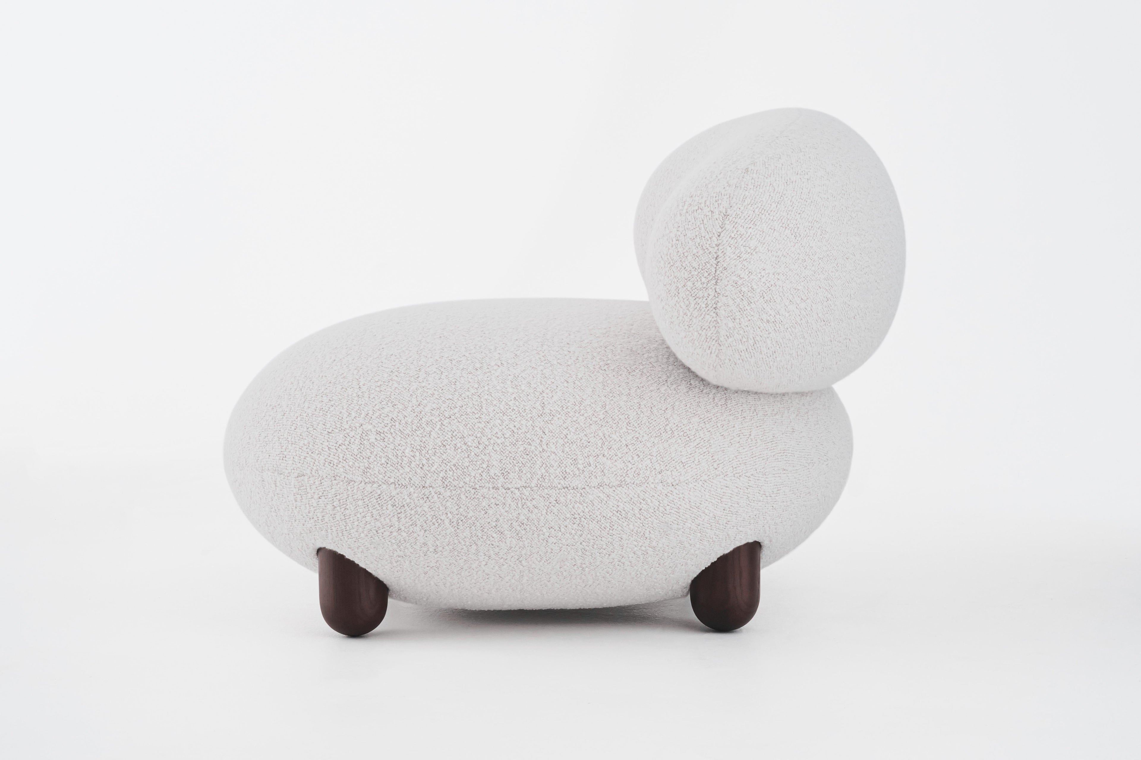 https://a.1stdibscdn.com/baloo-boucle-flock-lounge-chair-by-noom-for-sale-picture-4/f_12192/f_434500921738591405873/Lounge_Chair_Flock_by_NOOM_6__master.jpg