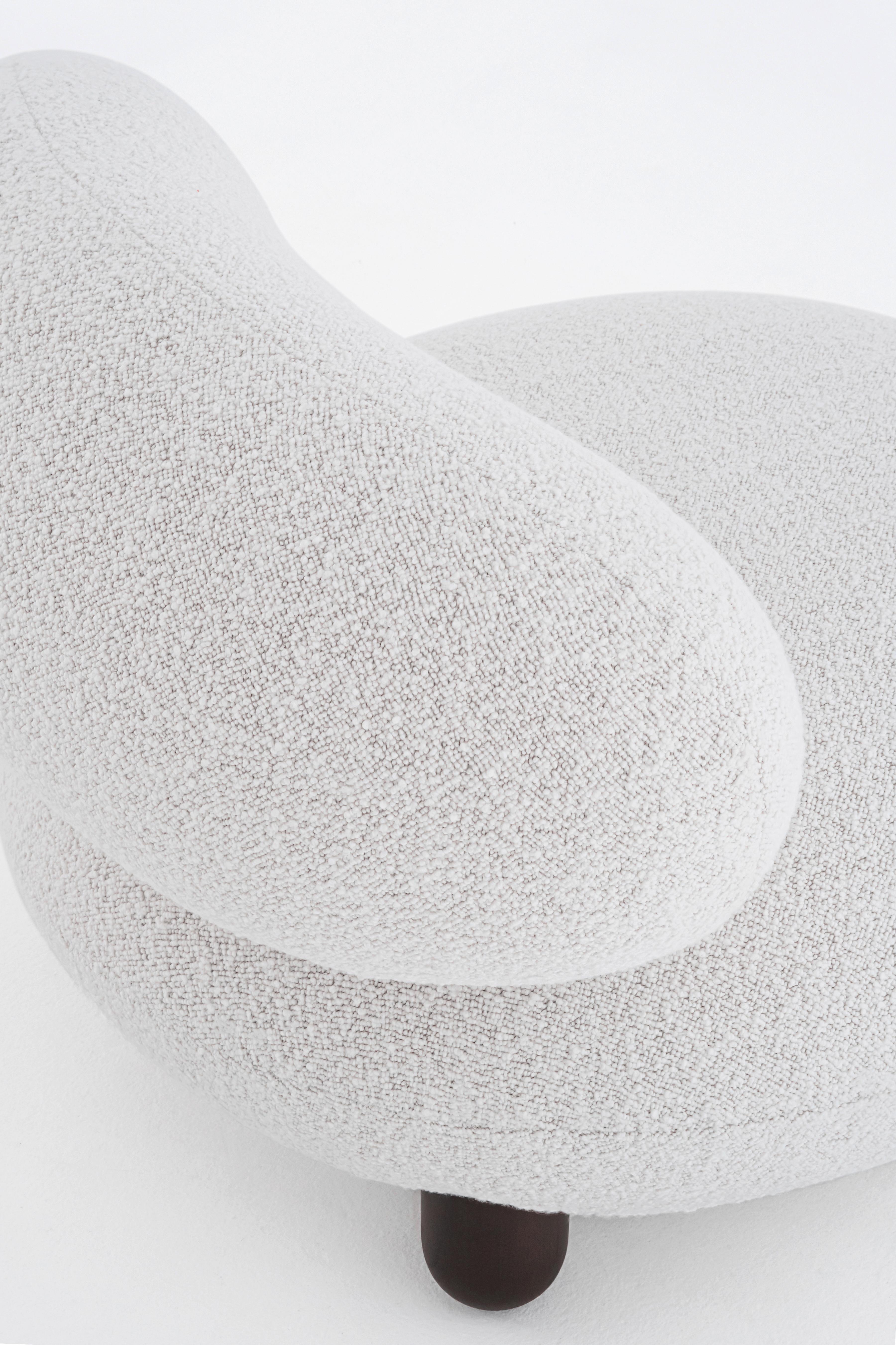 https://a.1stdibscdn.com/baloo-boucle-flock-lounge-chair-by-noom-for-sale-picture-6/f_12192/f_434500921738591403182/Lounge_Chair_Flock_by_NOOM_9__master.jpg
