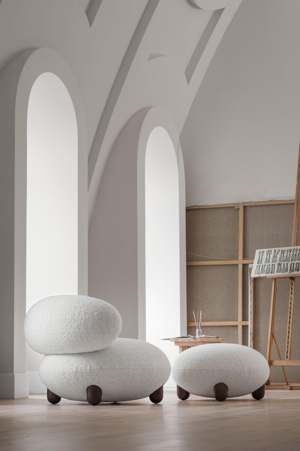 https://a.1stdibscdn.com/baloo-boucle-flock-lounge-chair-by-noom-for-sale-picture-9/f_12192/f_434500921738591410966/_Lounge_Chair_Flock_by_NOOM_Interior_1__master.jpg