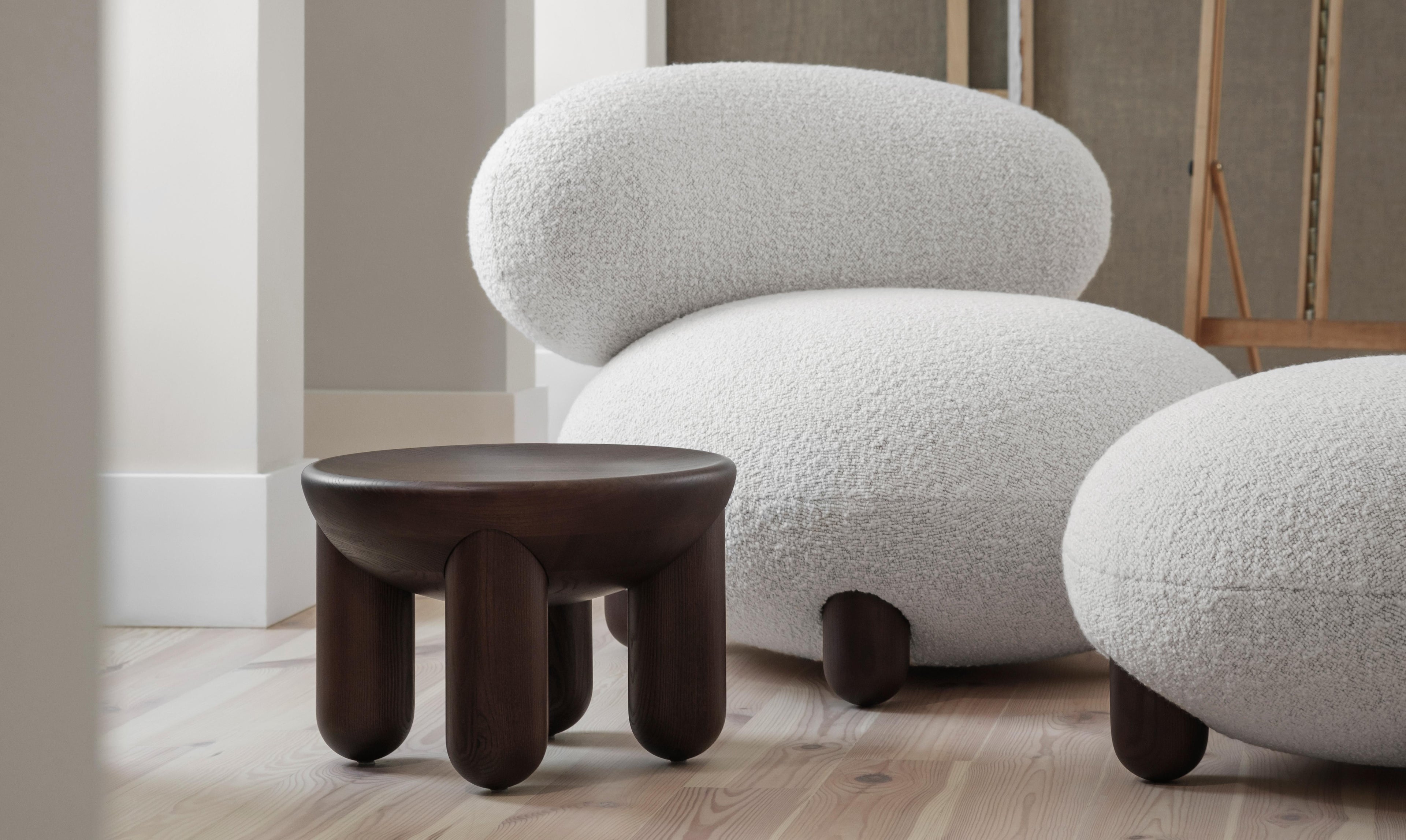 https://a.1stdibscdn.com/baloo-boucle-flock-lounge-chair-by-noom-for-sale-picture-8/f_12192/f_434500921738591408170/_Lounge_Chair_Flock_by_NOOM_Interior_2__master.jpg
