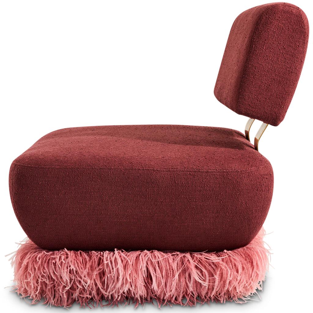 https://a.1stdibscdn.com/plum-boucle-bronzed-steel-brass-ostrich-feather-ostrich-fluff-lounge-chair-for-sale-picture-4/f_38931/f_290395721654768266664/Lounge_Chair_Ostrich_Fluff_Plum_View3_master.jpg