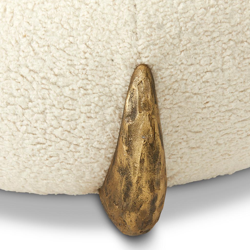https://a.1stdibscdn.com/cold-cast-bronze-shou-sugi-ban-african-mahogany-boucle-sherpa-lounge-chair-for-sale-picture-7/f_38931/f_274975821645611384619/Lounge_Chair_Sherpa_View6_master.jpg