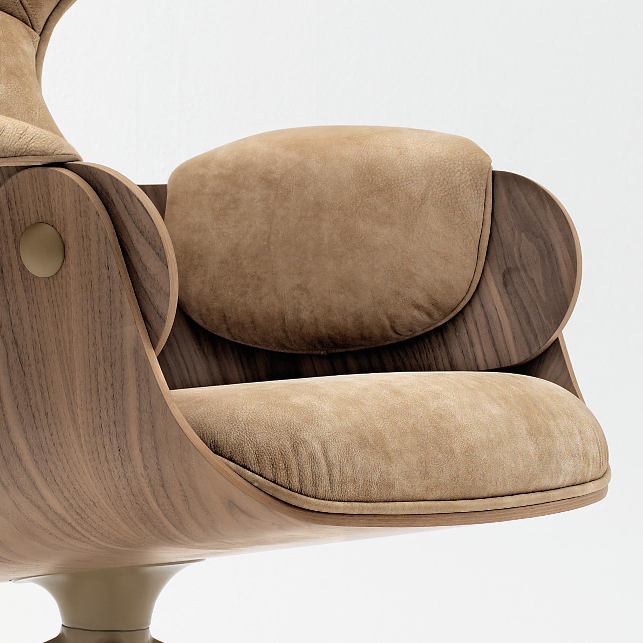 https://a.1stdibscdn.com/jaime-hayon-contemporary-lounger-armchair-for-bd-for-sale-picture-8/f_14272/f_329075221677062889194/Lounger_new_wood_finishing_2_copia3_master.jpg