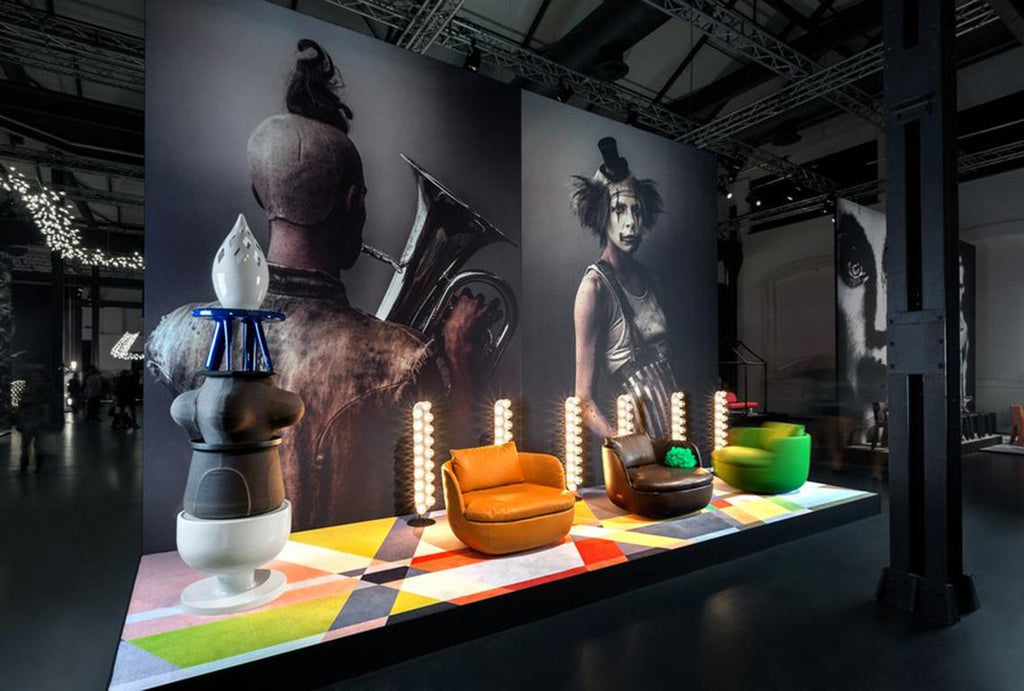https://a.1stdibscdn.com/moooi-love-sofa-in-the-menagerie-of-extinct-animals-upholstery-white-wash-legs-for-sale-picture-7/22569652/f_271084521643350580520/Love_Sofa_5_master.jpg