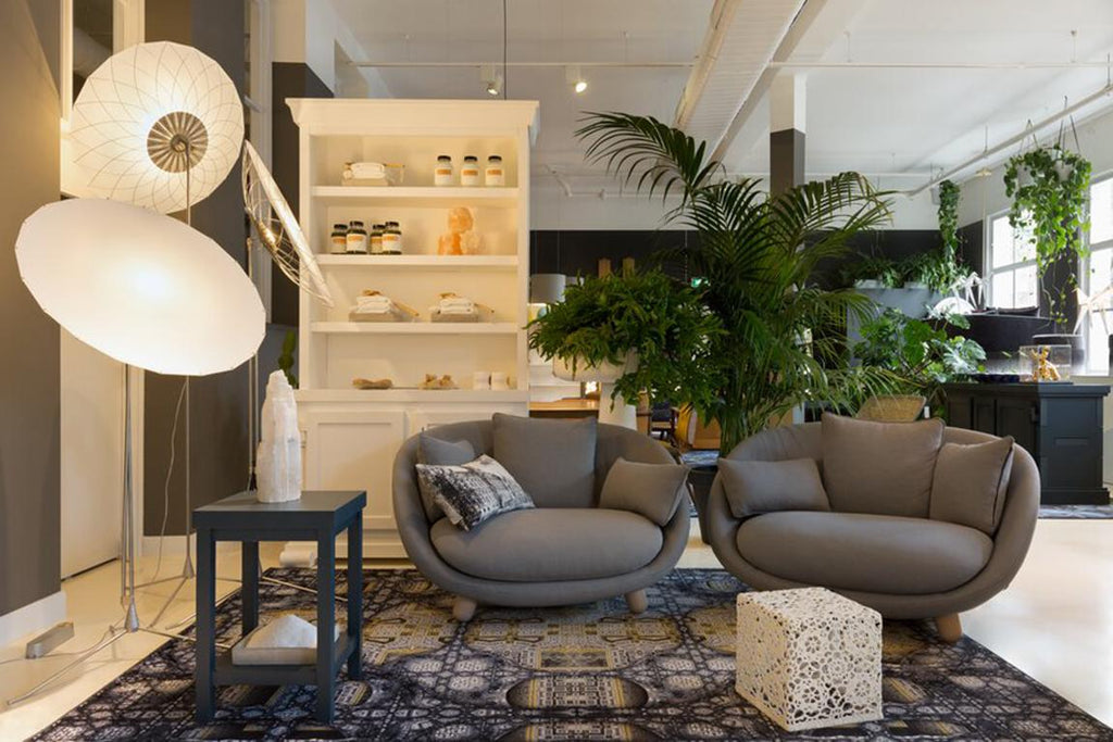 https://a.1stdibscdn.com/moooi-love-sofa-in-the-menagerie-of-extinct-animals-upholstery-white-wash-legs-for-sale-picture-3/22569652/f_271084521643350580607/Love_Sofa_7_master.jpg