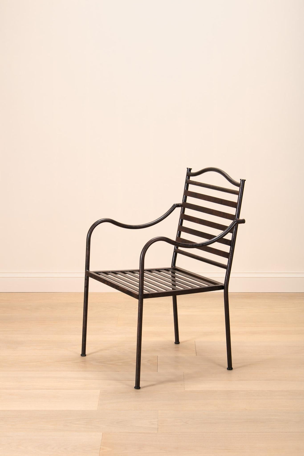 https://a.1stdibscdn.com/rupert-bevan-clement-chair-with-cushion-customers-choice-of-material-leather-for-sale-picture-12/f_95862/f_435106021755619485605/Low_res_angle_view_frame_no_skis_clement_chair_Mark_A_master.jpg