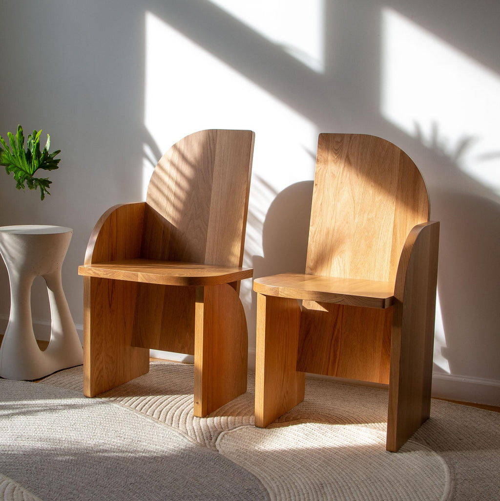 https://a.1stdibscdn.com/solid-wood-sculptural-accent-side-chair-bluff-side-chair-left-white-oak-for-sale-picture-4/f_60992/f_336272921680540418708/Luft_Tanaka_Bluff_Side_Chair_insitu_master.jpg