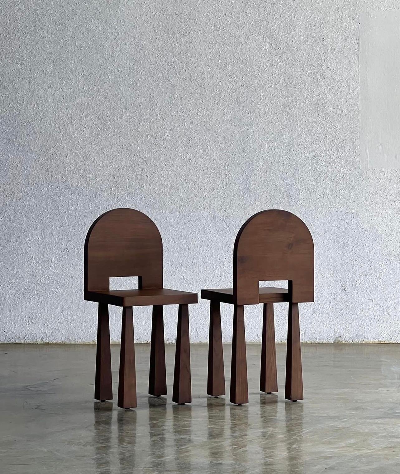 https://a.1stdibscdn.com/luna-chair-by-studio-kallang-for-sale-picture-2/f_12192/f_367675921698161075675/Luna_Chair_1_master.jpg