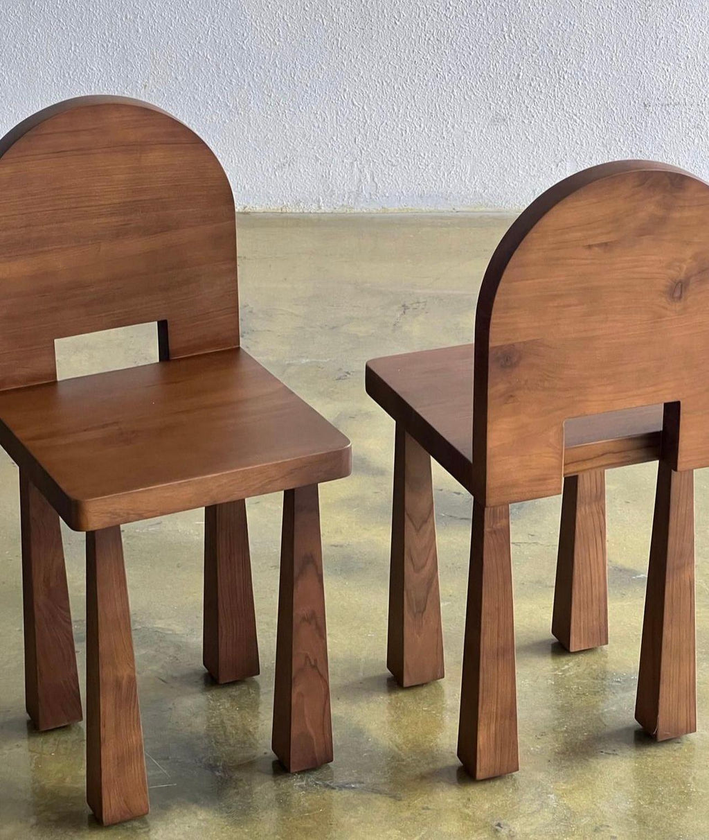 https://a.1stdibscdn.com/luna-chair-by-studio-kallang-for-sale-picture-4/f_12192/f_367675921698161076759/Luna_Chair_3_master.jpg
