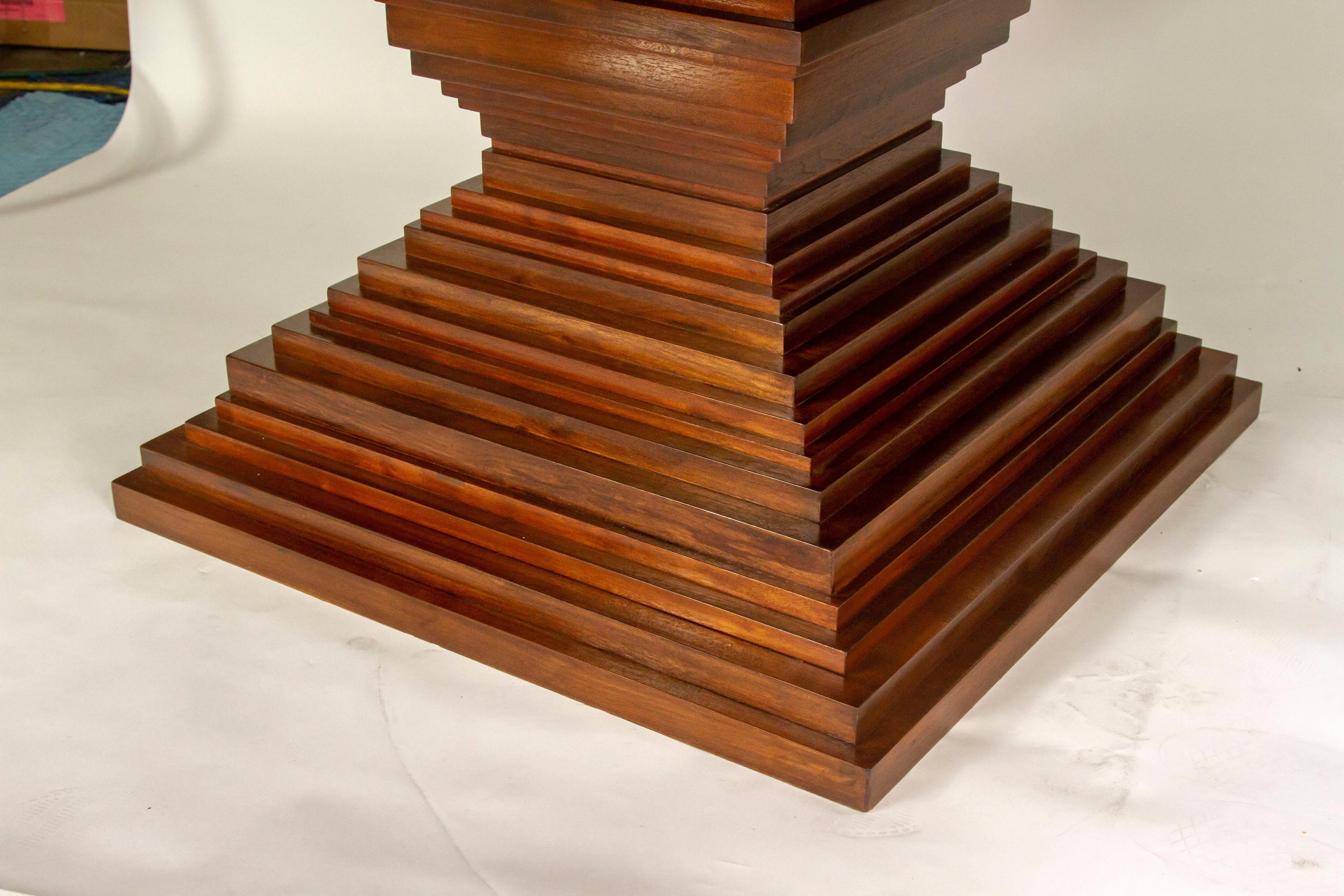 https://a.1stdibscdn.com/walnut-oak-or-rosewood-square-dining-table-for-sale-picture-2/f_54442/f_247535821627943654130/Luna_Square4_master.jpg