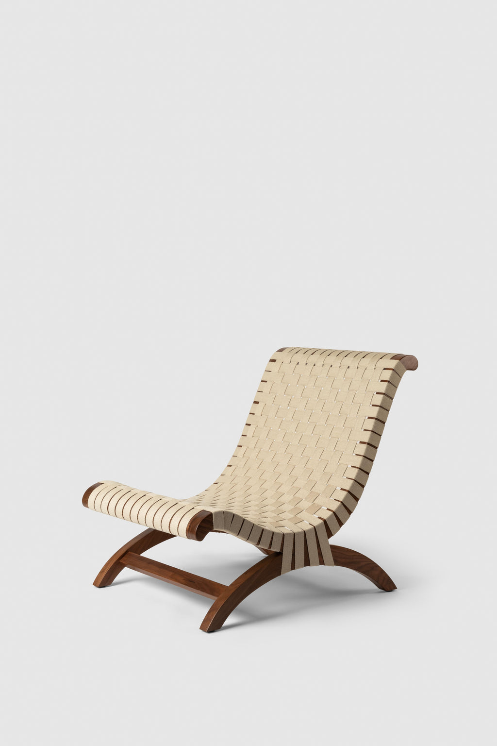 https://a.1stdibscdn.com/clara-porsets-mexican-walnut-hemp-butaque-chair-licensed-reedition-by-luteca-for-sale-picture-3/f_34063/f_378566021704792867867/Luteca_Butaque_Clasica_Walnut_Hemp_Strapping_2_master.jpg