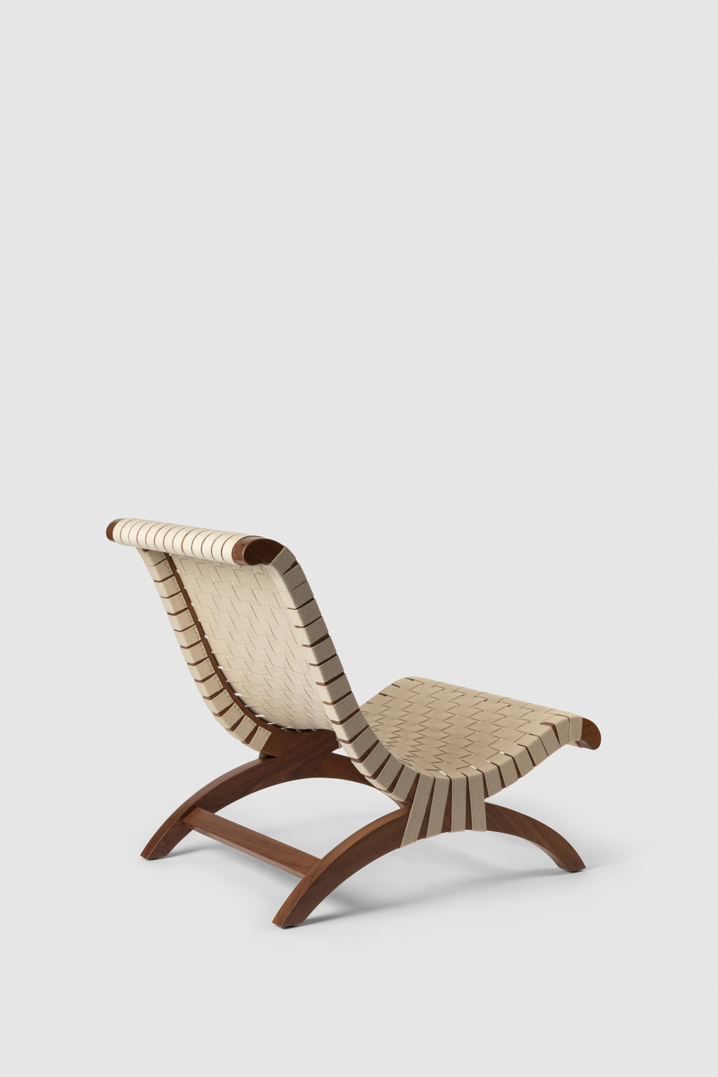 https://a.1stdibscdn.com/clara-porsets-mexican-walnut-hemp-butaque-chair-licensed-reedition-by-luteca-for-sale-picture-6/f_34063/f_378566021704792867796/Luteca_Butaque_Clasica_Walnut_Hemp_Strapping_5_master.jpg