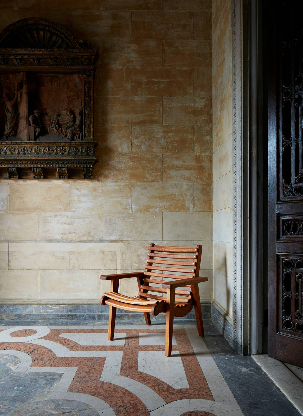 https://a.1stdibscdn.com/michael-van-bueren-modernist-armchair-in-teak-for-indooroutdoor-by-luteca-for-sale-picture-5/archivesE/upload/f_34063/f_101691511521204055562/Luteca_MVB_Miguelito_Armchair_8x11_master.jpg