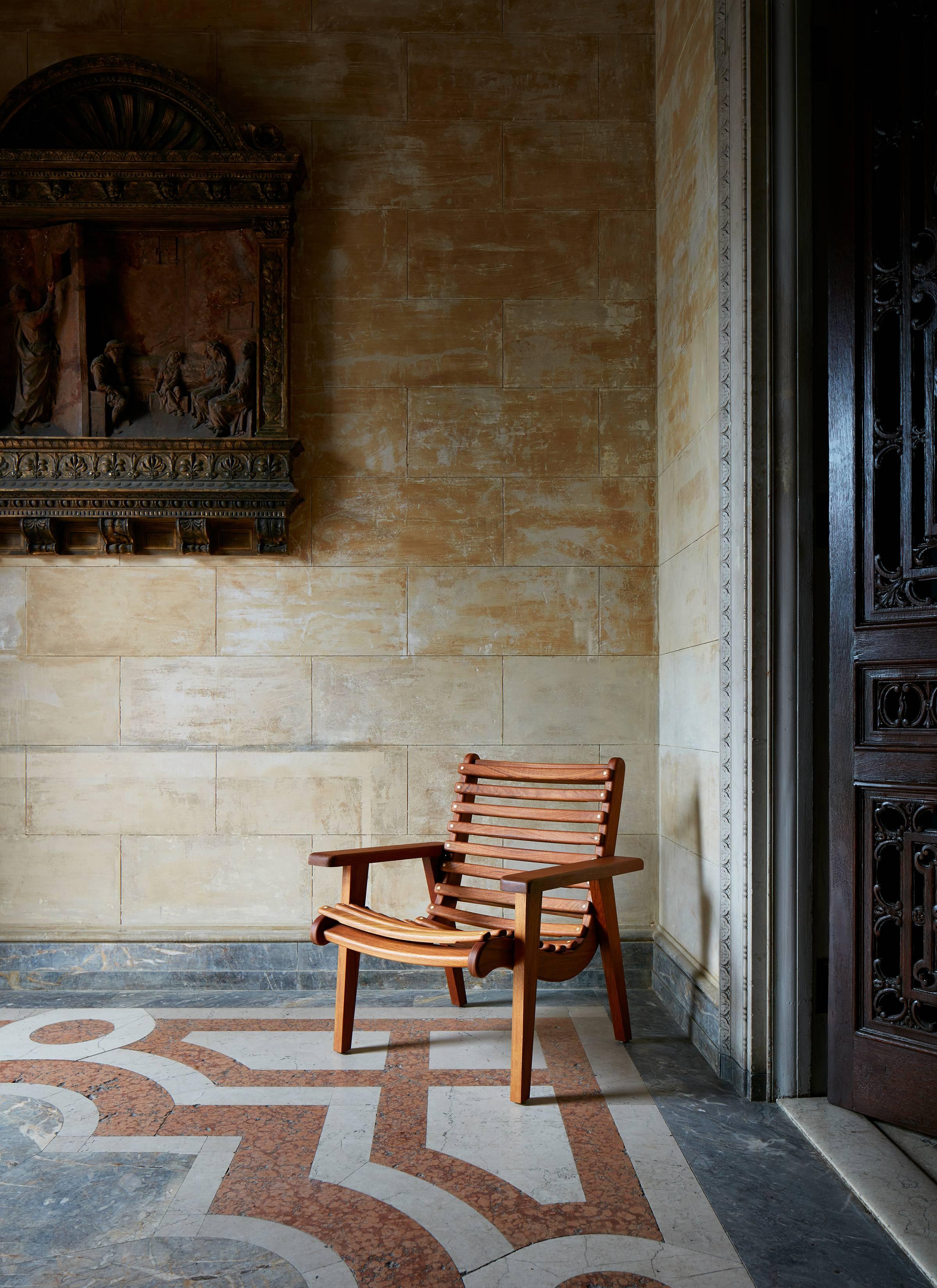 https://a.1stdibscdn.com/michael-van-bueren-modernist-armchair-in-teak-for-indooroutdoor-by-luteca-for-sale-picture-5/archivesE/upload/f_34063/f_101691511521204055562/Luteca_MVB_Miguelito_Armchair_8x11_master.jpg