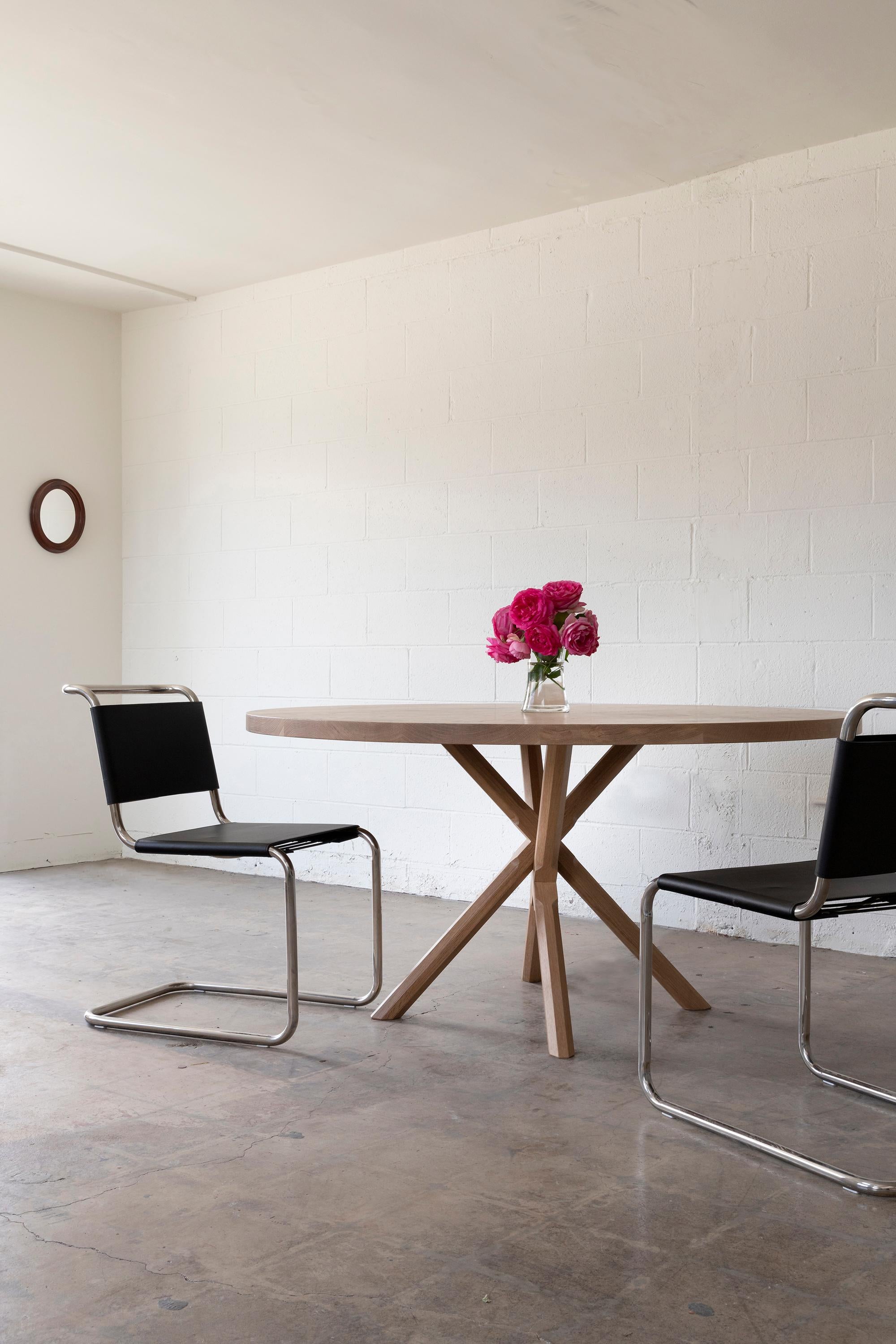 https://a.1stdibscdn.com/bond-round-dining-table-solid-oak-by-lynnea-jean-for-sale-picture-5/f_81152/f_327143021676069189823/LynneaJeanGyspyTable60_7_EDIT_LJ_master.jpg