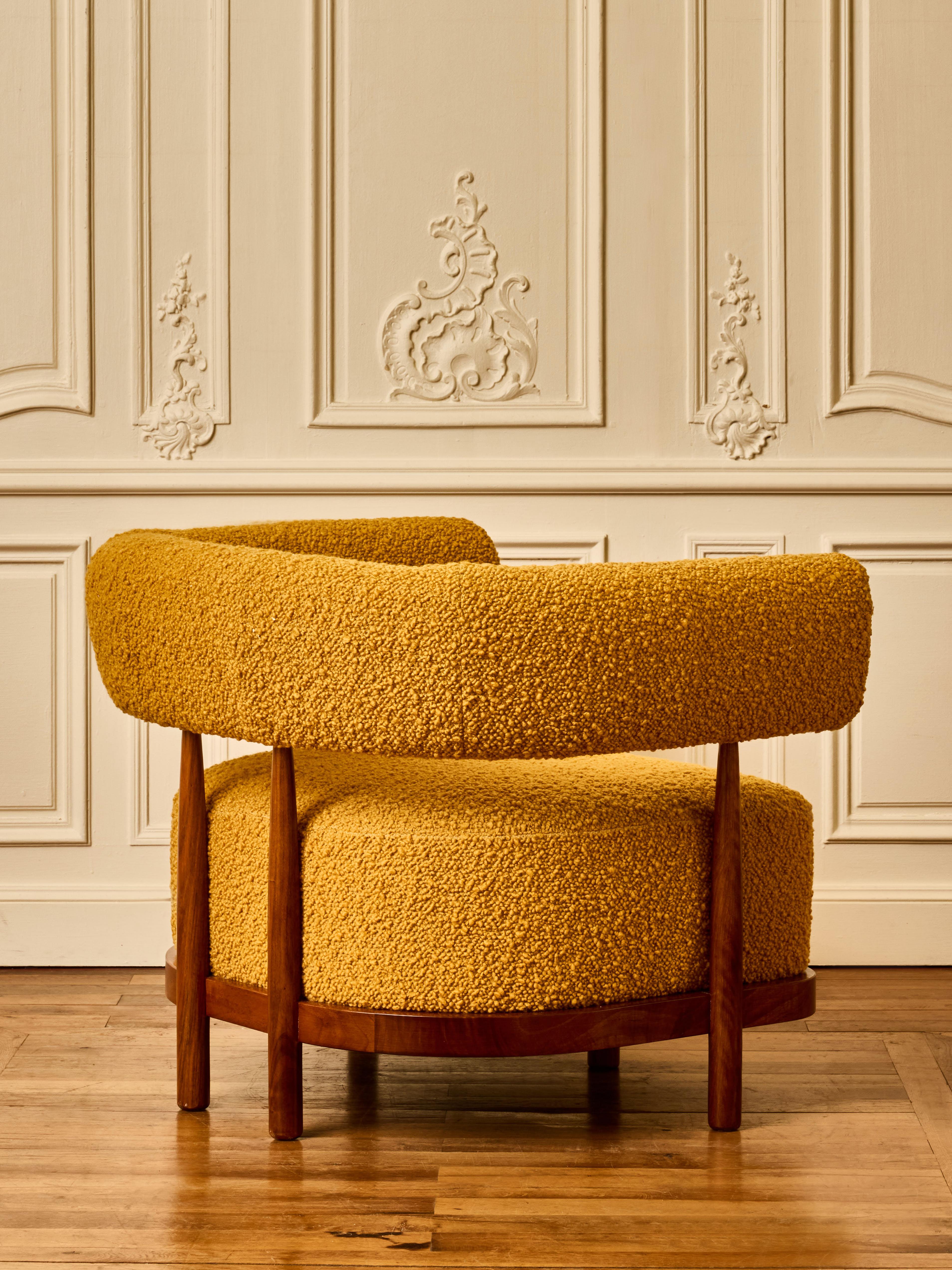 https://a.1stdibscdn.com/pair-of-armchairs-in-wood-by-studio-glustin-for-sale-picture-8/f_9680/f_449635821746965825109/M011_HTS020_003_63_master.jpg