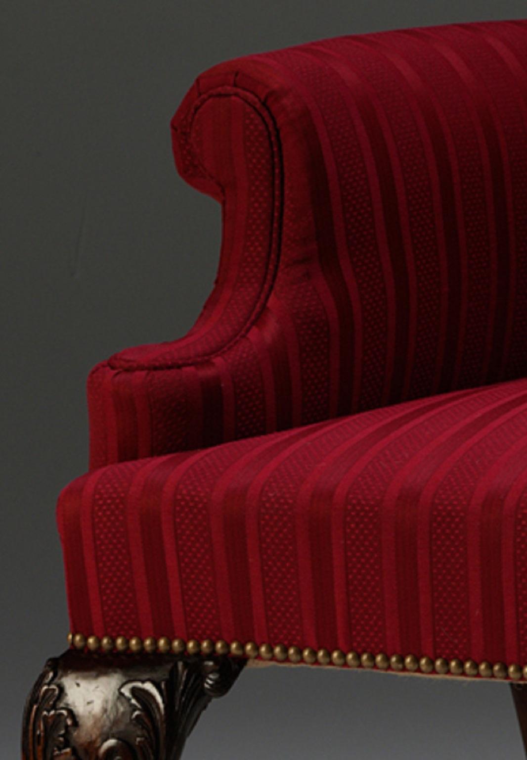 https://a.1stdibscdn.com/george-ii-sofa-for-sale-picture-2/f_17242/f_480901721766487954446/M152_close_up_1_master.jpg