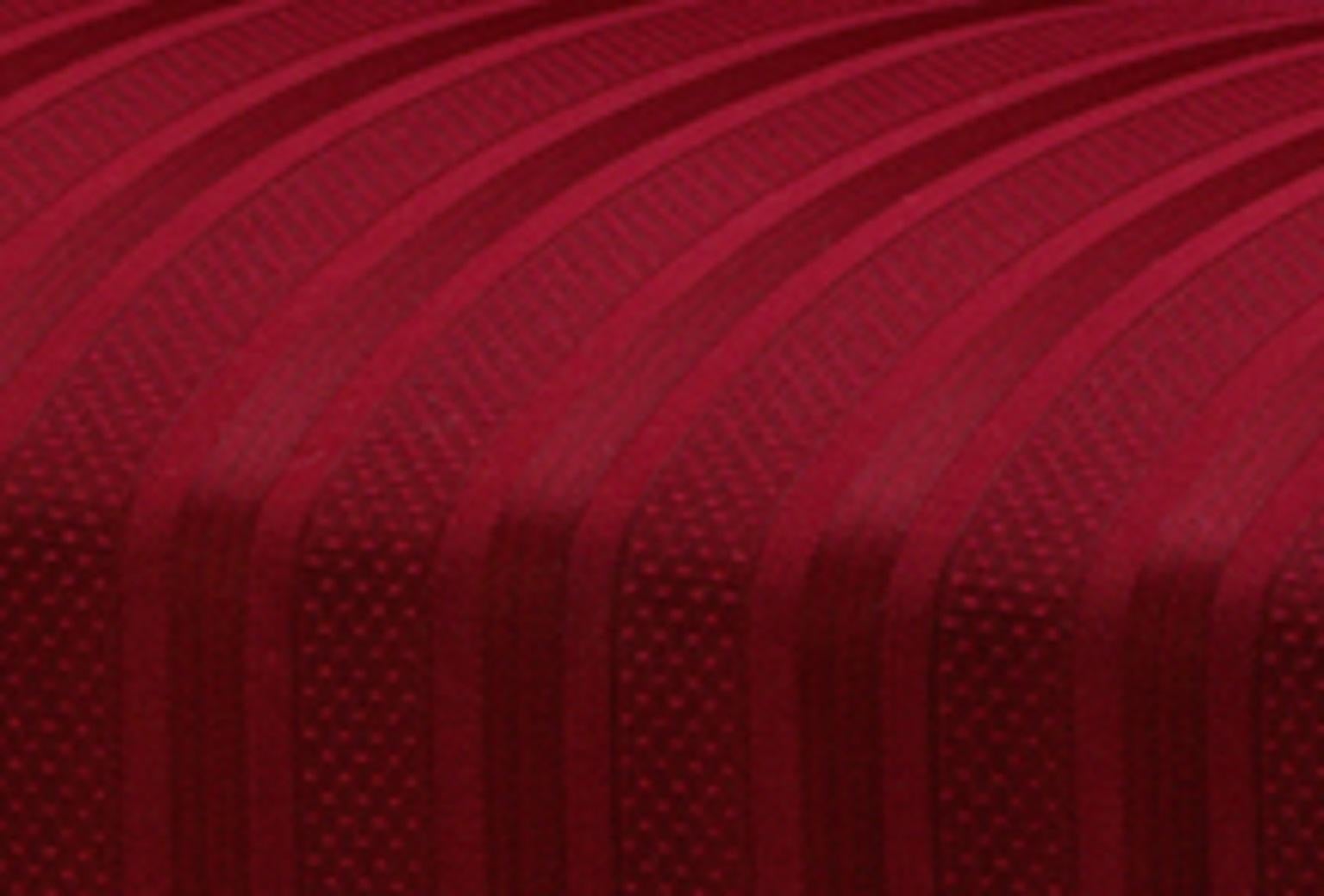 https://a.1stdibscdn.com/george-ii-sofa-for-sale-picture-5/f_17242/f_480901721766487954392/M152_close_up_4_master.jpg
