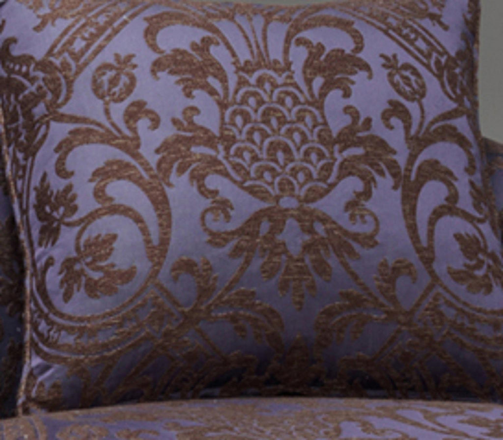 https://a.1stdibscdn.com/kent-sofa-for-sale-picture-2/f_17242/f_489882721772103191415/M233_close_up_1_master.jpg