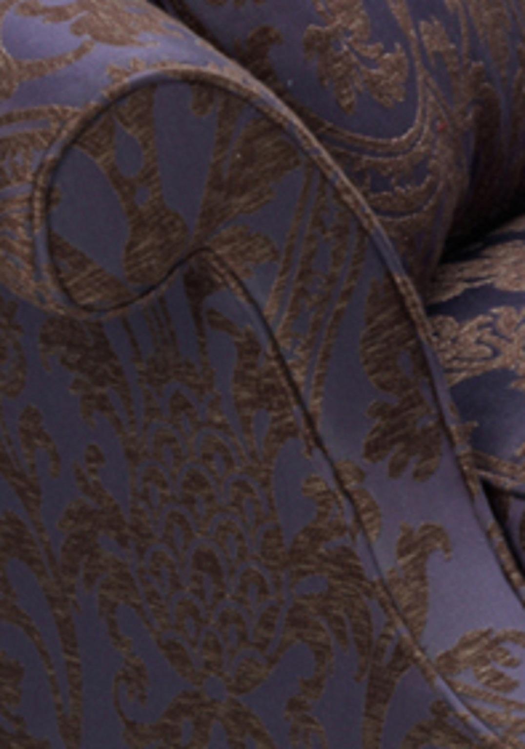 https://a.1stdibscdn.com/kent-sofa-for-sale-picture-4/f_17242/f_489882721772103208712/M233_close_up_3_master.jpg