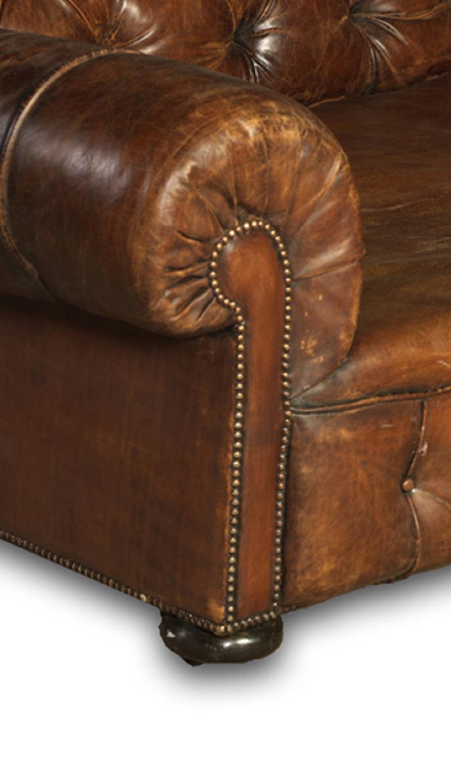 https://a.1stdibscdn.com/country-house-sofa-for-sale-picture-2/f_17242/f_489866321772093900619/M240_close_up_1_master.jpg