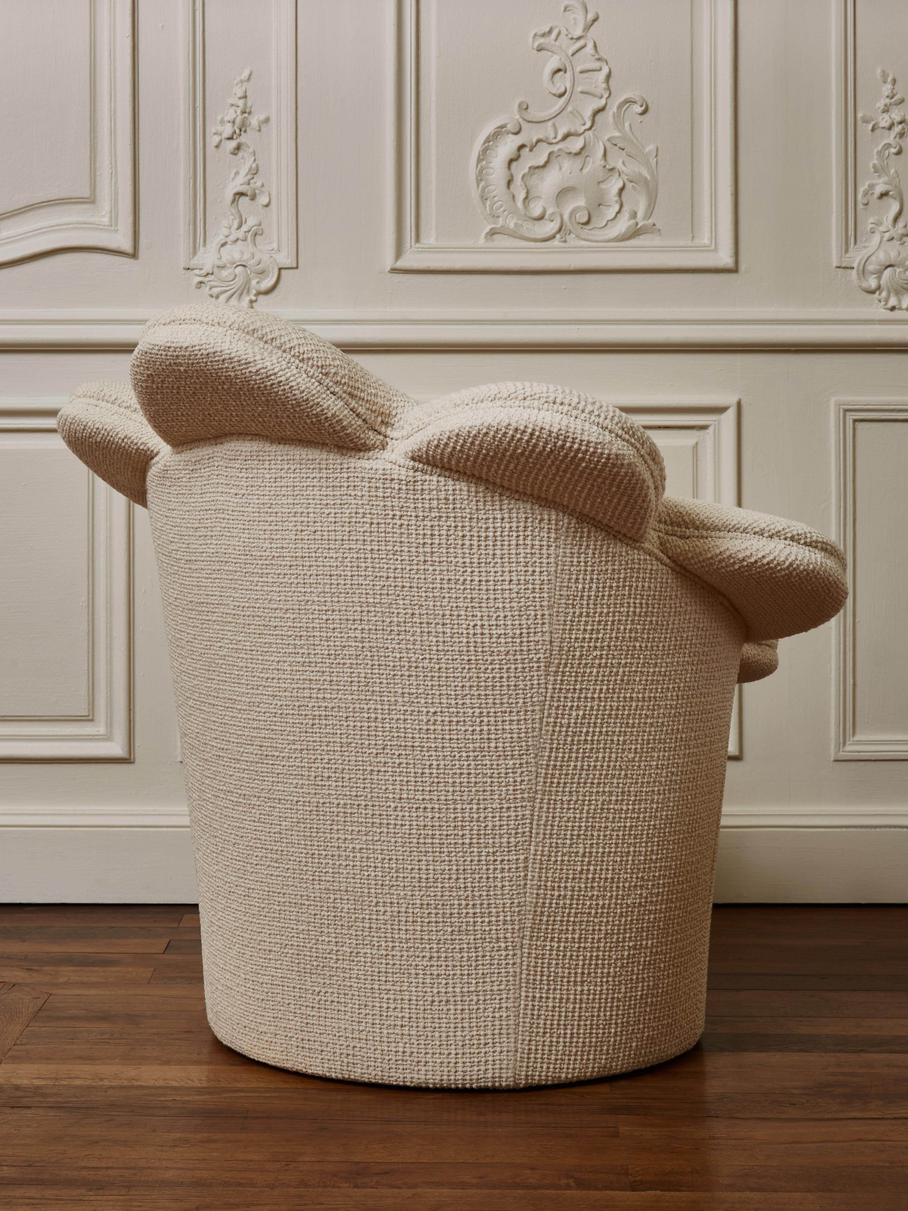 https://a.1stdibscdn.com/contemporary-flowers-armchairs-for-sale-picture-4/f_9680/f_390551321711706762216/M242_FPA023_008_41_master.jpg