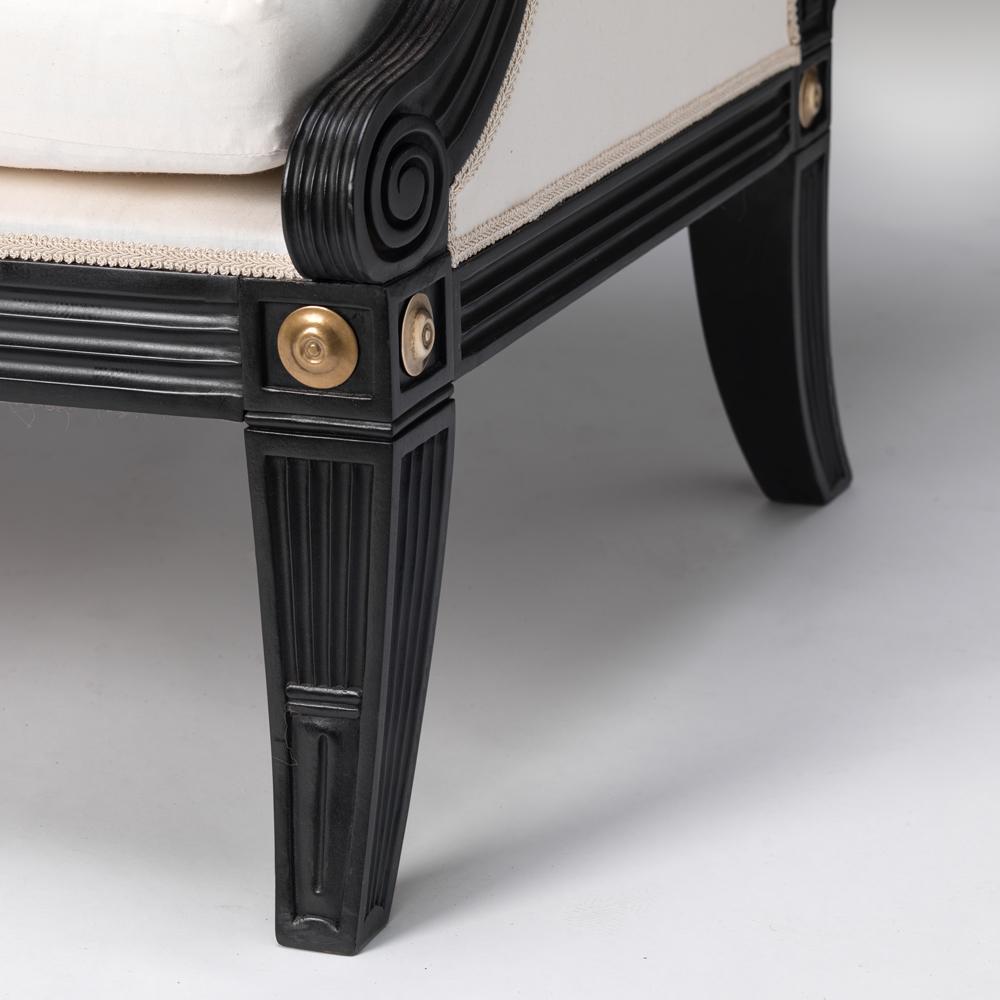 https://a.1stdibscdn.com/ditchley-sofa-for-sale-picture-3/f_17242/f_486734621770296868611/M308_Close_up_2_master.jpg