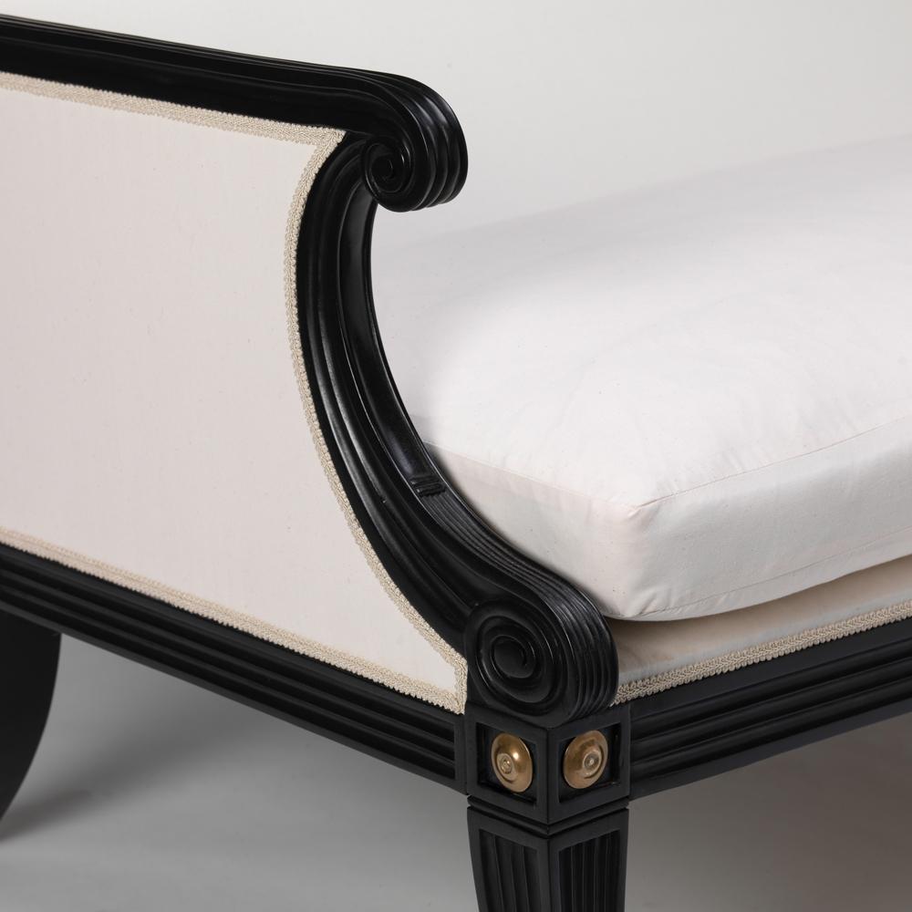 https://a.1stdibscdn.com/ditchley-sofa-for-sale-picture-4/f_17242/f_486734621770296876129/M308_Close_up_master.jpg