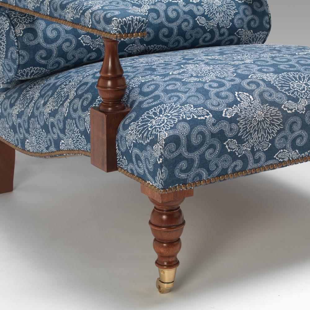 https://a.1stdibscdn.com/regents-park-library-armchair-for-sale-picture-3/f_17242/f_482850321768228130437/M328_Close_Up_master.jpg