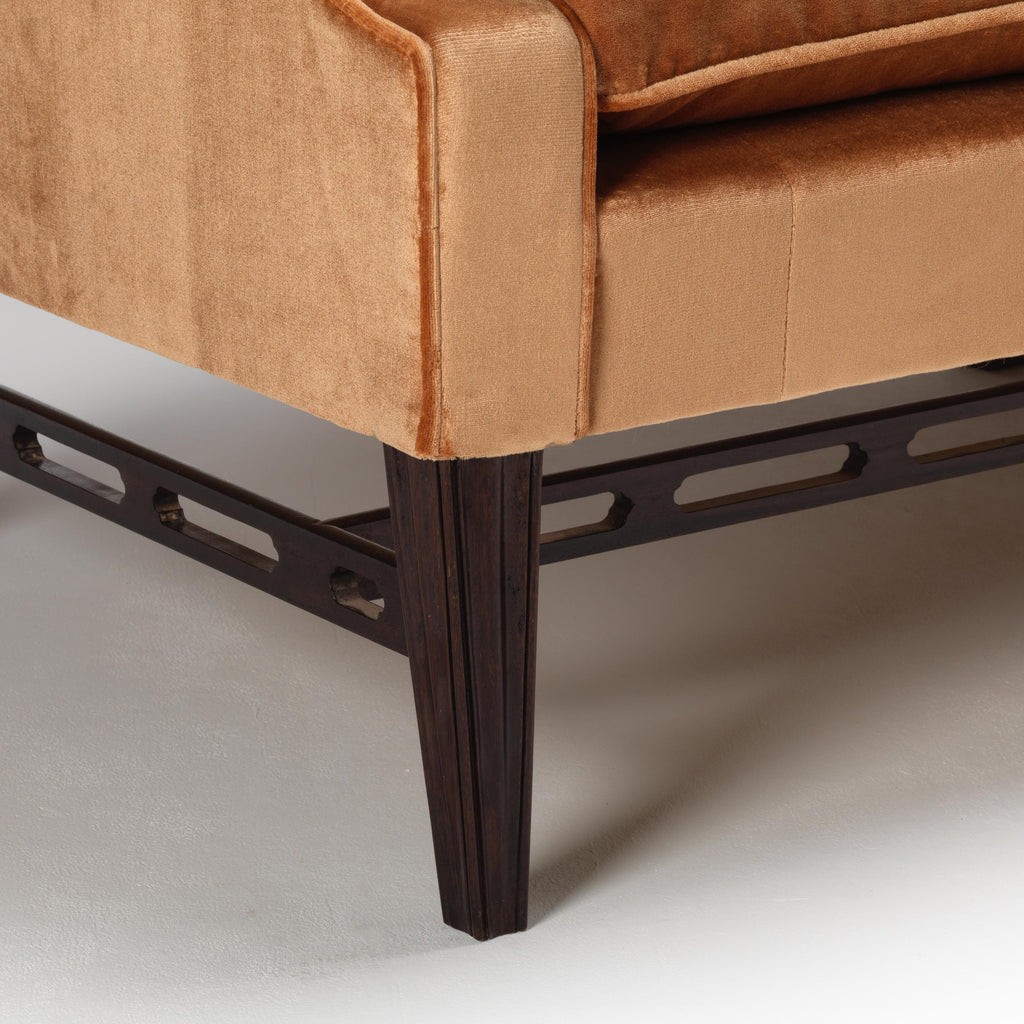 https://a.1stdibscdn.com/high-hall-camel-back-sofa-for-sale-picture-3/f_17242/f_484145721768927186391/M428_Medium_Res_1__master.jpg