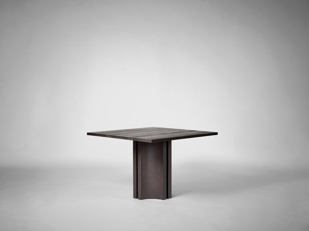 https://a.1stdibscdn.com/square-oak-dining-table-in-solid-dark-brown-european-oak-aperta-by-mokko-for-sale-picture-2/f_89302/f_478982121765214012381/MAIN_Mokko_Aperta_Square_Table_C2_Dark_Brown_Oak_design_by_Aad_Bos_master.jpg