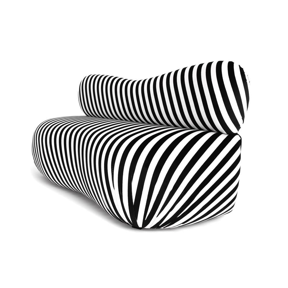 https://a.1stdibscdn.com/majj-studio-striped-sofa-for-sale-picture-5/f_76852/f_320119721672665868057/MAJJ_0574_master.jpeg