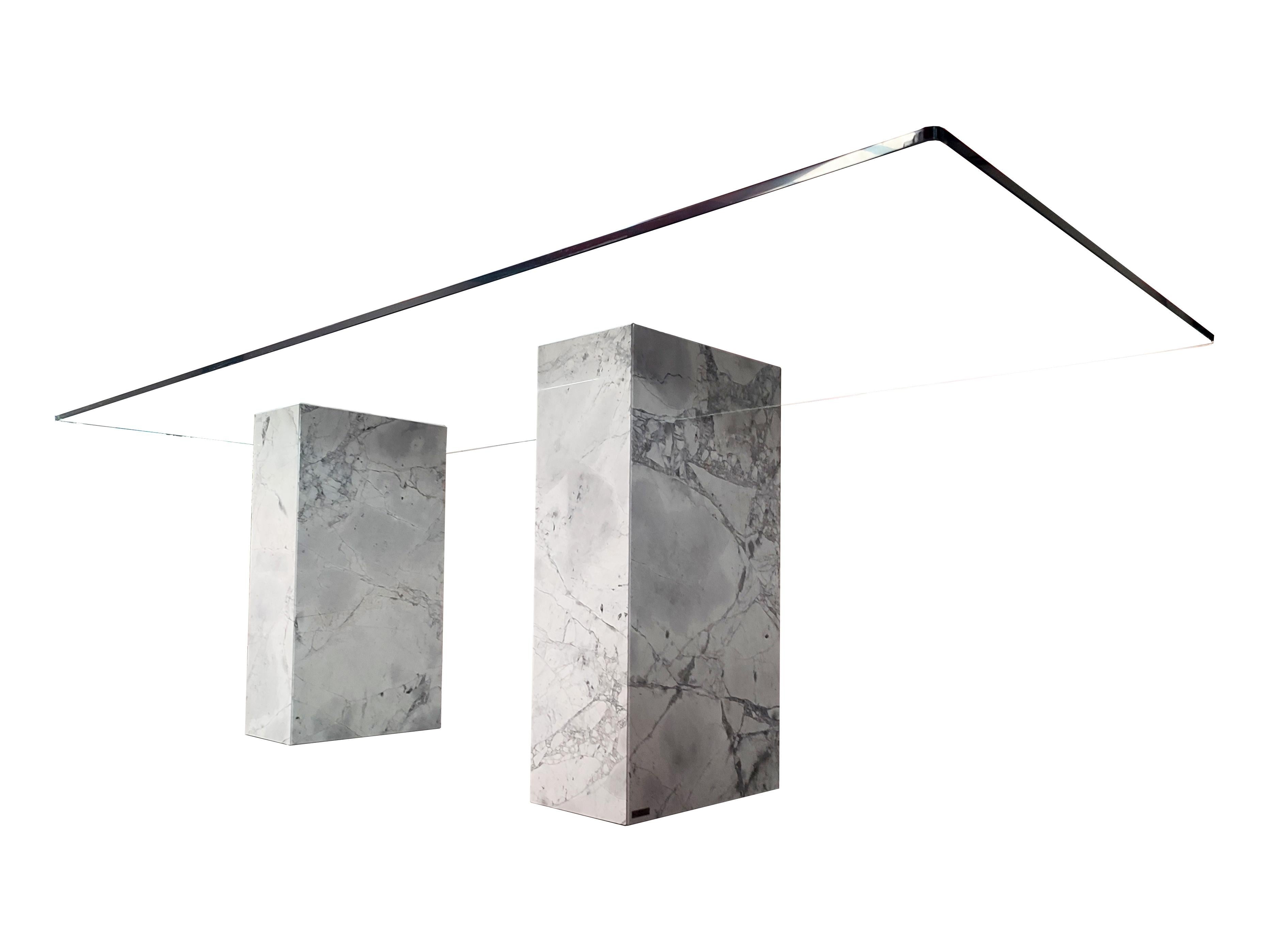https://a.1stdibscdn.com/columns-dining-table-with-portobello-italian-marble-base-crystal-made-in-spain-for-sale-picture-2/f_81592/f_397987121716212625627/MARBLE_COLUMNS_DINING_TABLE_PORTOBELLO_ITALY_MARBLE_CRYSTAL_1_master.jpg
