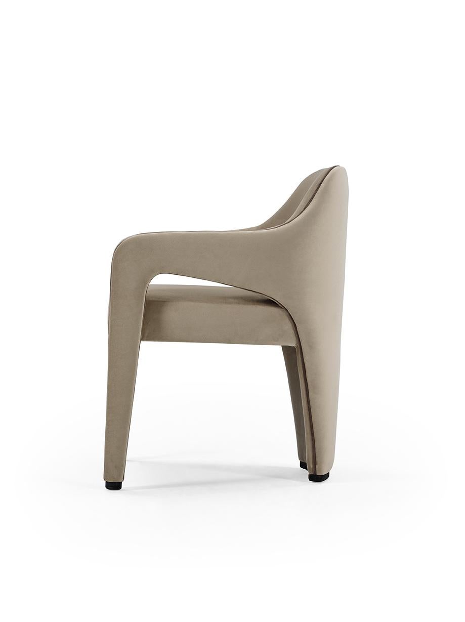 https://a.1stdibscdn.com/marlon-dining-chair-fully-upholstered-for-sale-picture-6/f_52952/f_254914021632821593847/MARLON_Velvet_09_147786_master.jpg