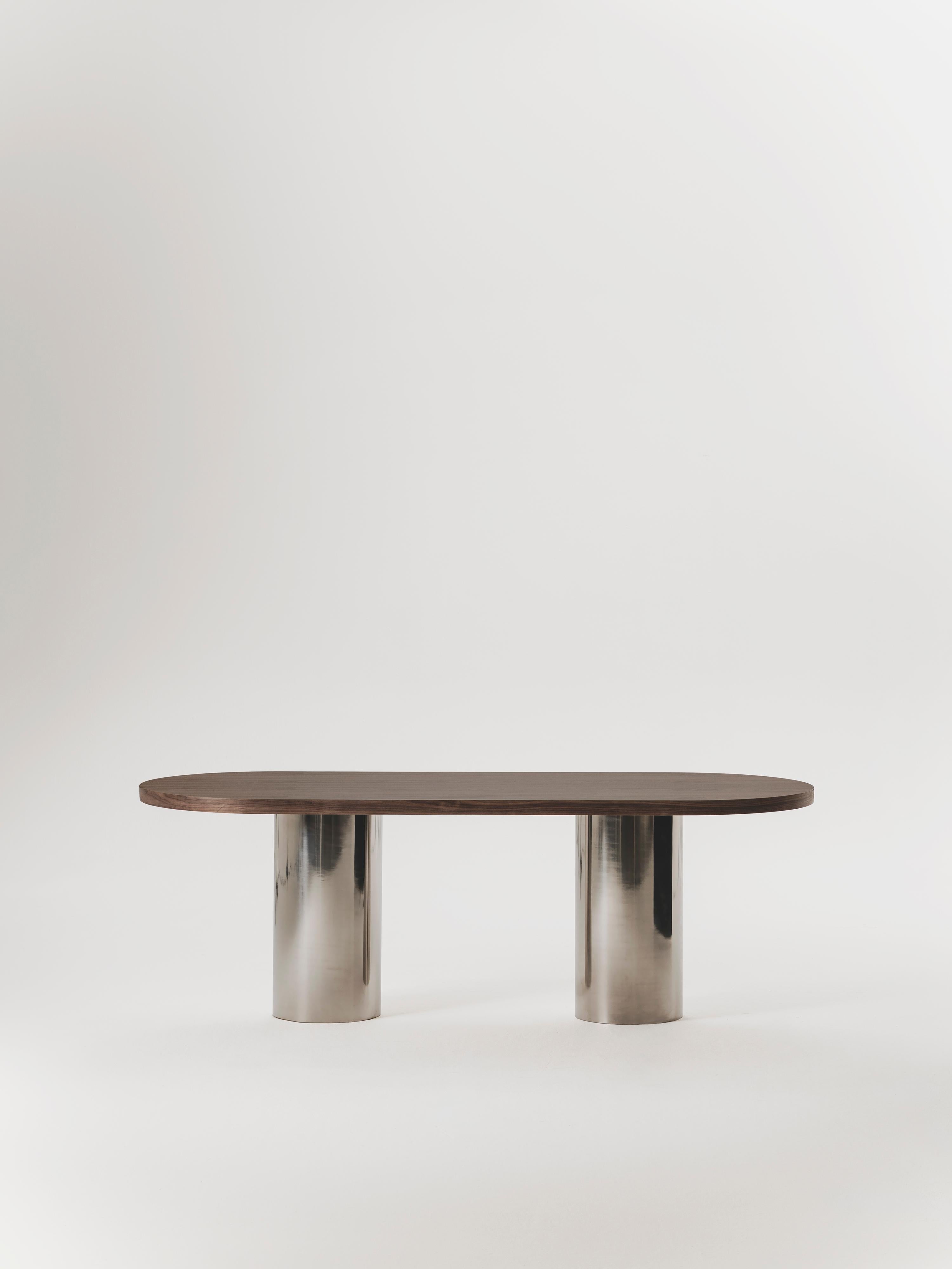 https://a.1stdibscdn.com/botticelli-dining-table-in-wood-veneer-and-stainless-steel-by-marlot-baus-for-sale-picture-3/f_106442/f_474944621762950793771/MB_3202_master.jpg