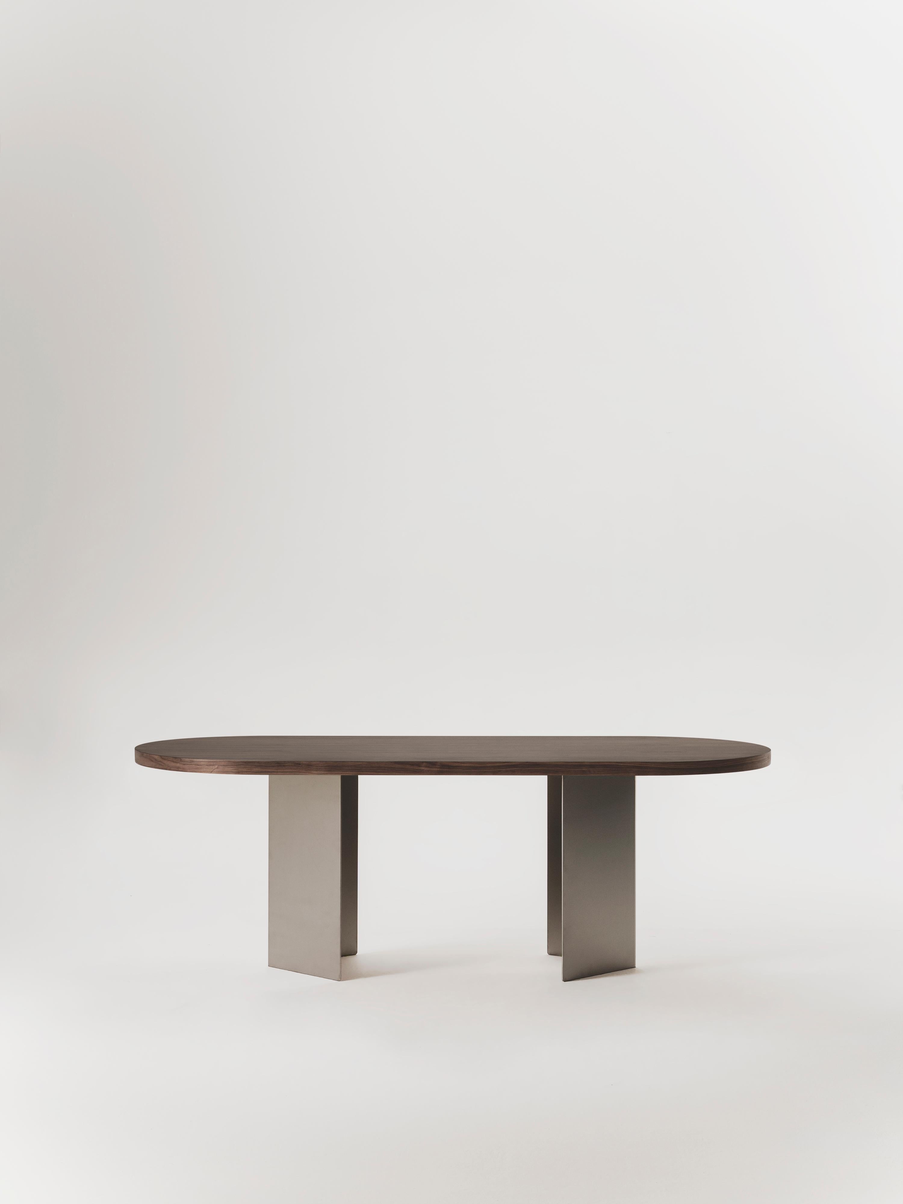 https://a.1stdibscdn.com/mara-dining-table-in-wood-veneer-and-stainless-steel-by-marlot-baus-for-sale-picture-4/f_106442/f_475067321763030607135/MB_3216_master.jpg