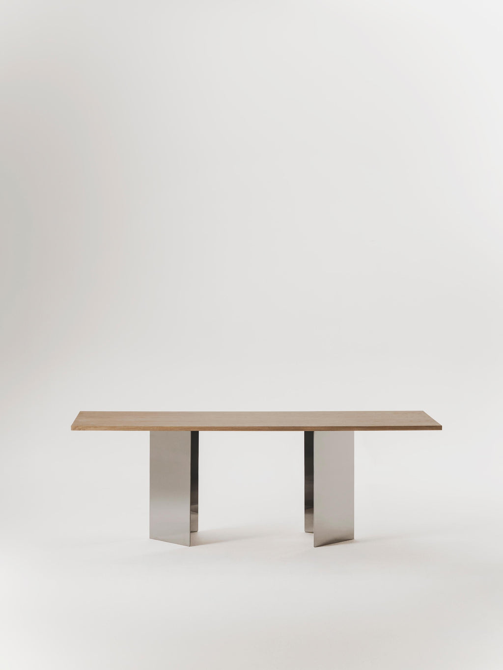 https://a.1stdibscdn.com/ander-dining-table-in-wood-veneer-and-stainless-steel-by-marlot-baus-for-sale-picture-4/f_106442/f_475061921763029081846/MB_3236_f877f77e_68b6_4a49_befc_e6594e982874_master.jpg
