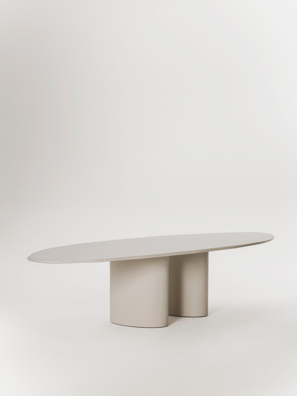 https://a.1stdibscdn.com/garra-microcement-dining-table-by-marlot-baus-for-sale-picture-2/f_106442/f_471525121761154759766/MB_3365_master.jpg
